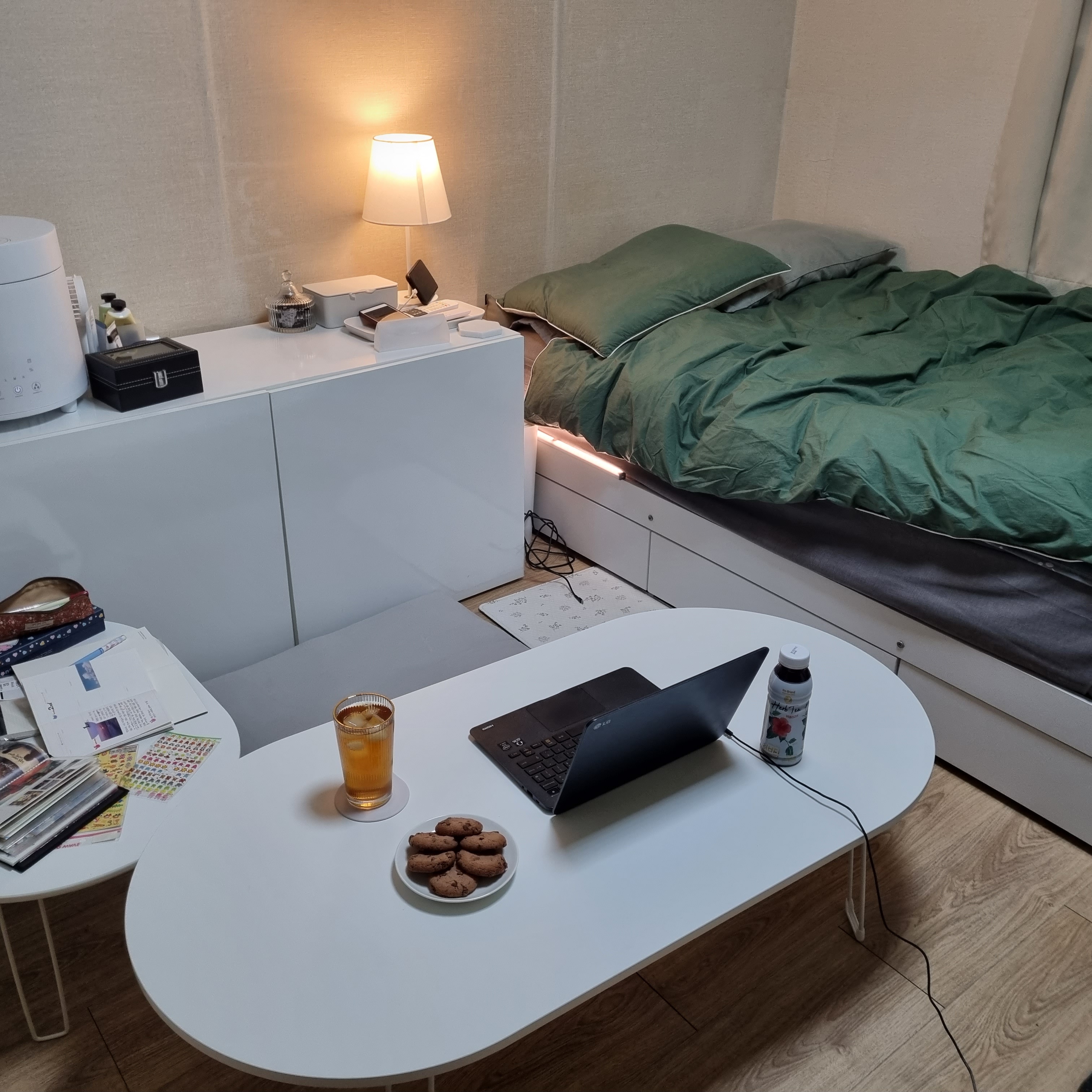 Fold-Flat Coffee Table user photo