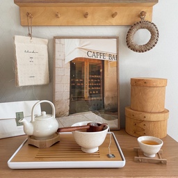 오늘은 아아 대신 따뜻한 차한잔☕️
오랜만에 다도타임가지니 몸도 마음도 괜히 따뜻해 지는것같구요:)
오늘은 루이보스 차로 마셨는데 향이 너무 좋았어요. 이맛에 티타임하는 거죠?🙈