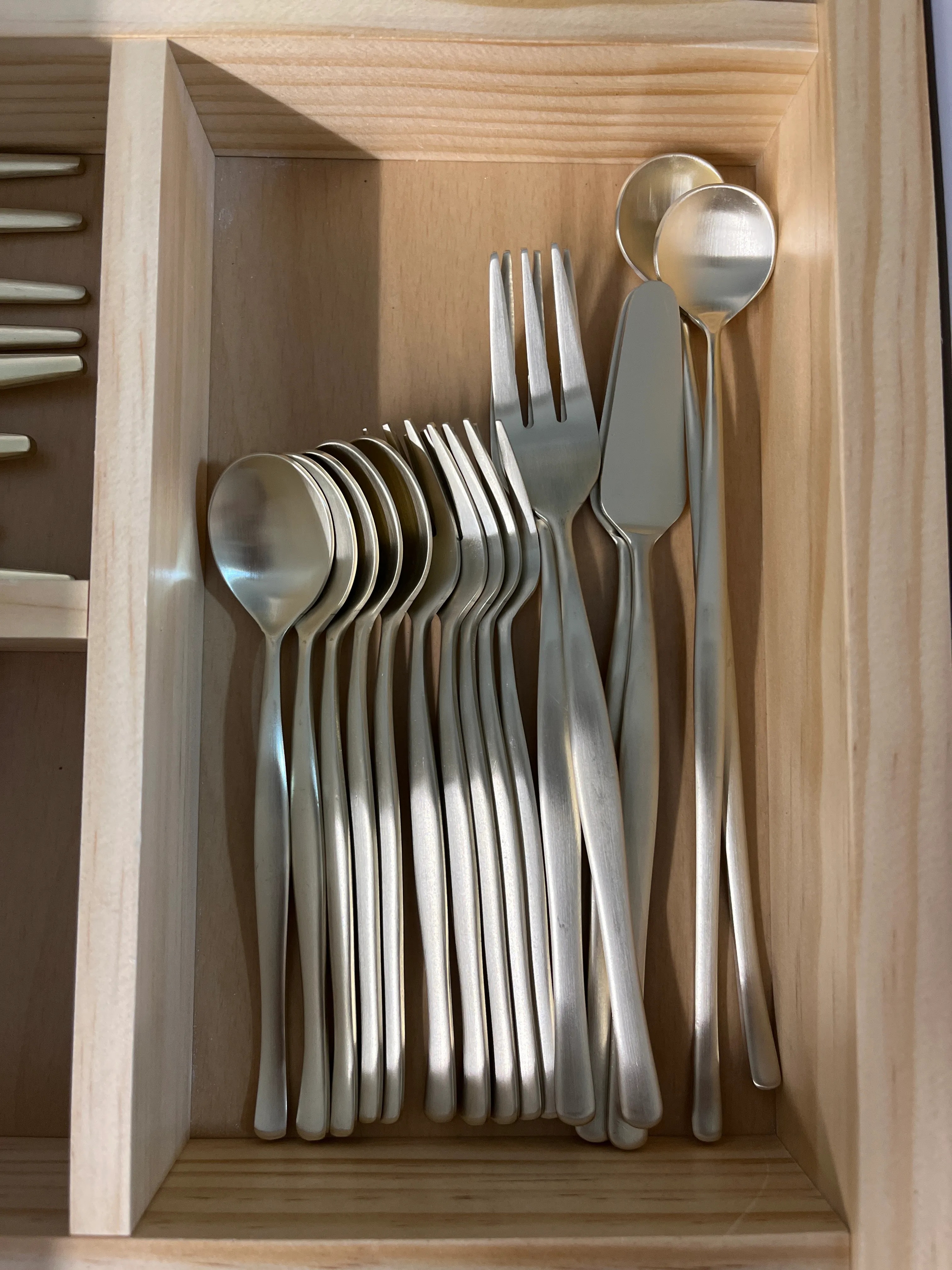 Satin Gold Dessert Cutlery 10-Piece Set user photo