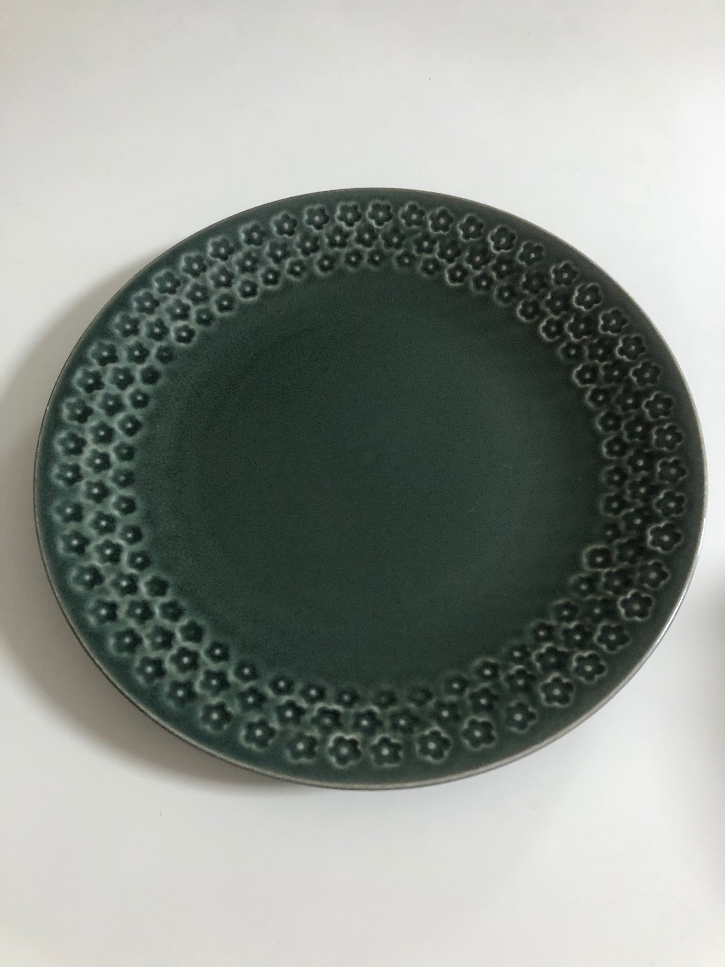 Daisy Rim Ceramic Plate user photo
