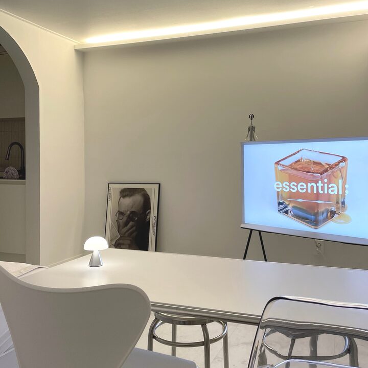 short form carousel card thumbnail