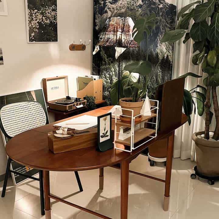 Tagged posts featuring Extendable Oval Dining Table 1