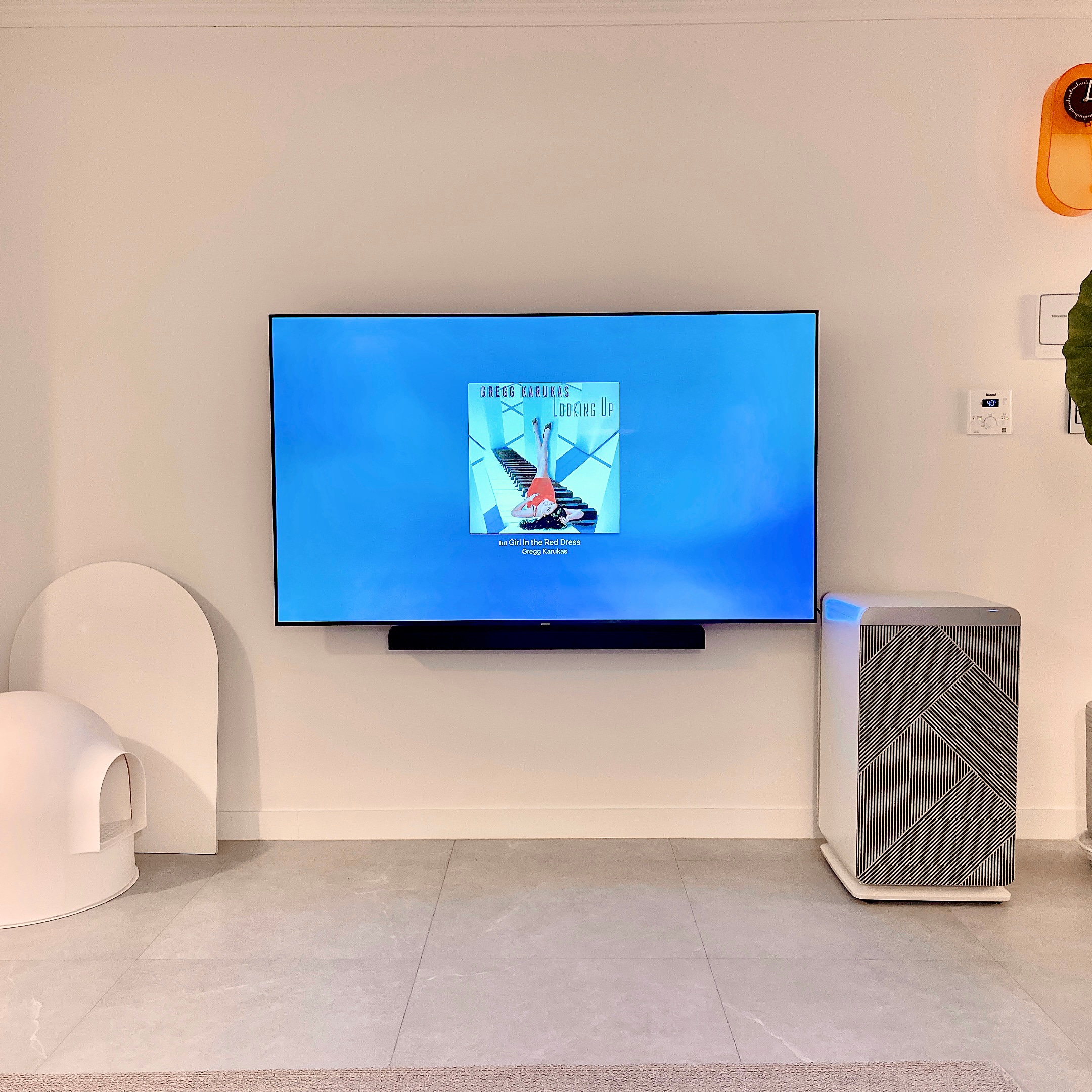 Soft Edge Folding Low Table user photo