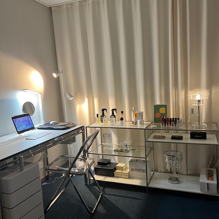 short form carousel card thumbnail