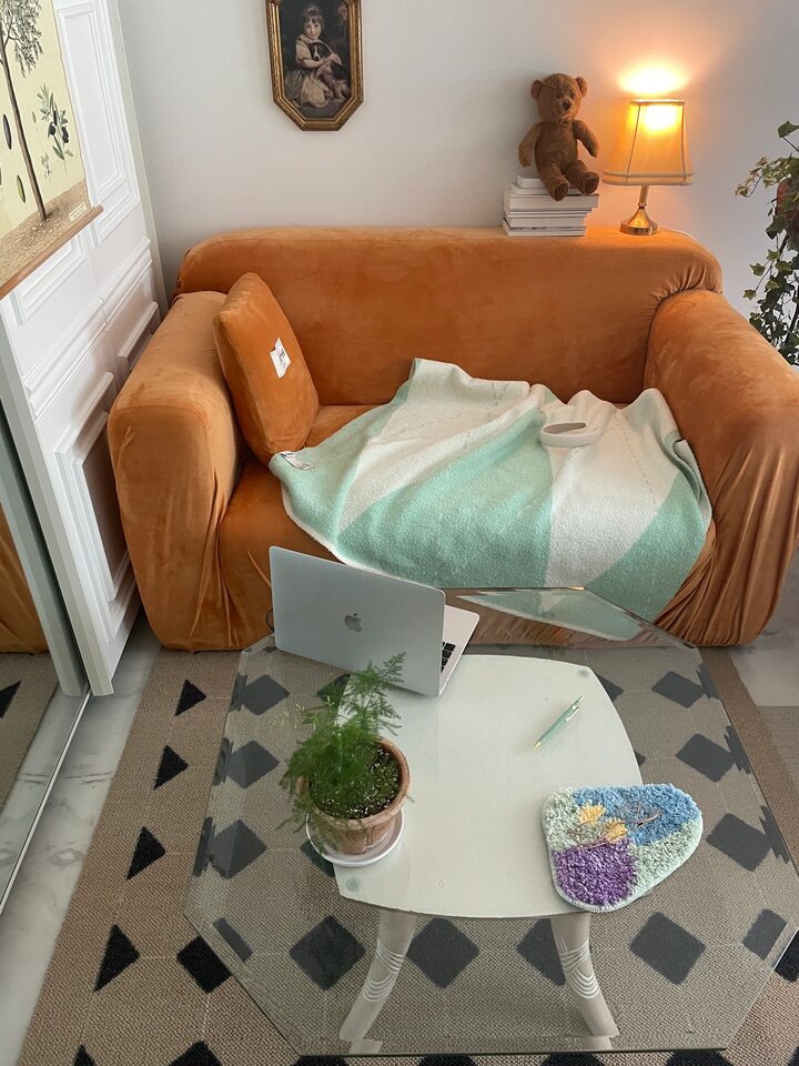 short form carousel card thumbnail