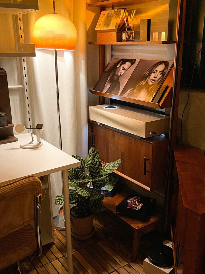 short form carousel card thumbnail