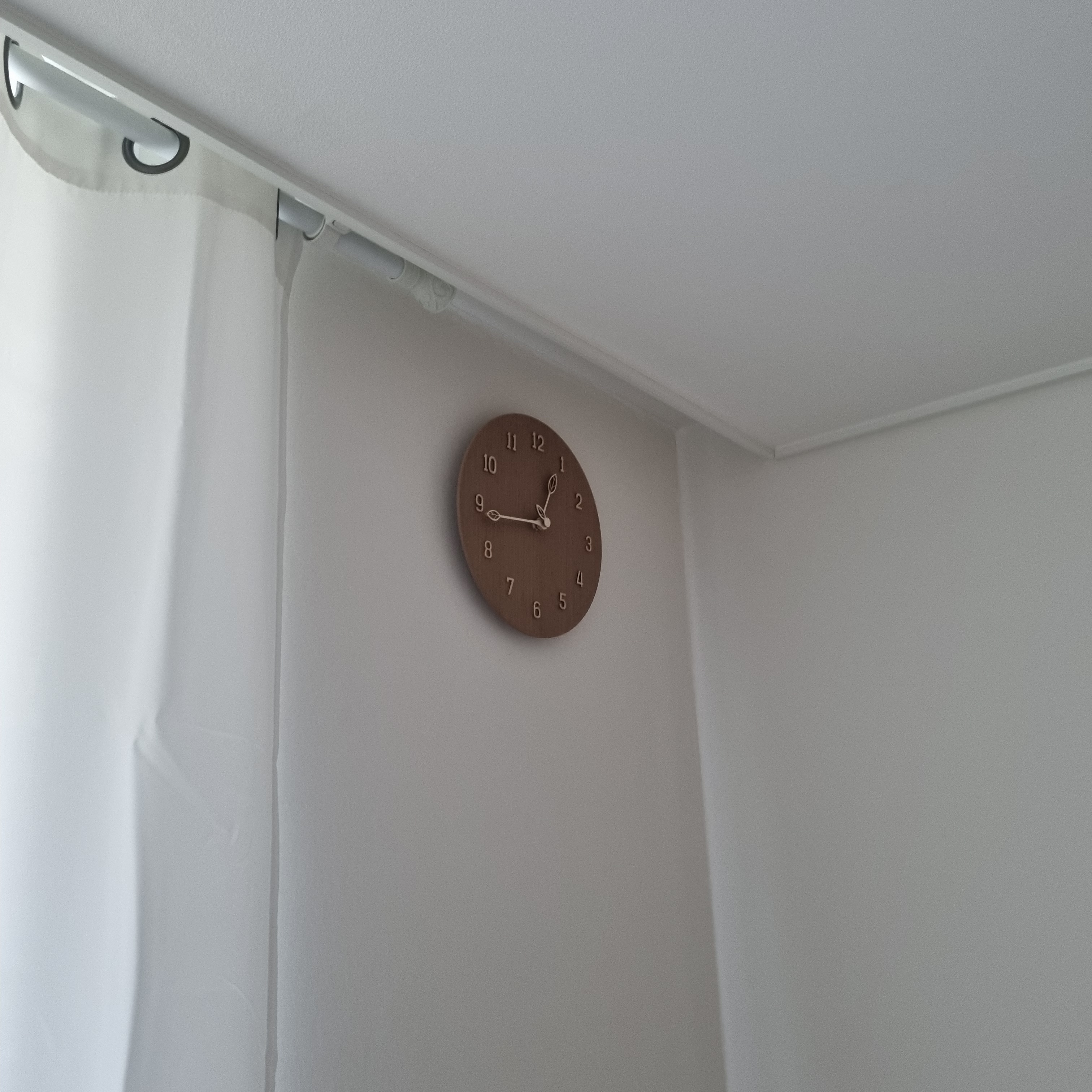 Wood Nature Leaf Wall Clock user photo