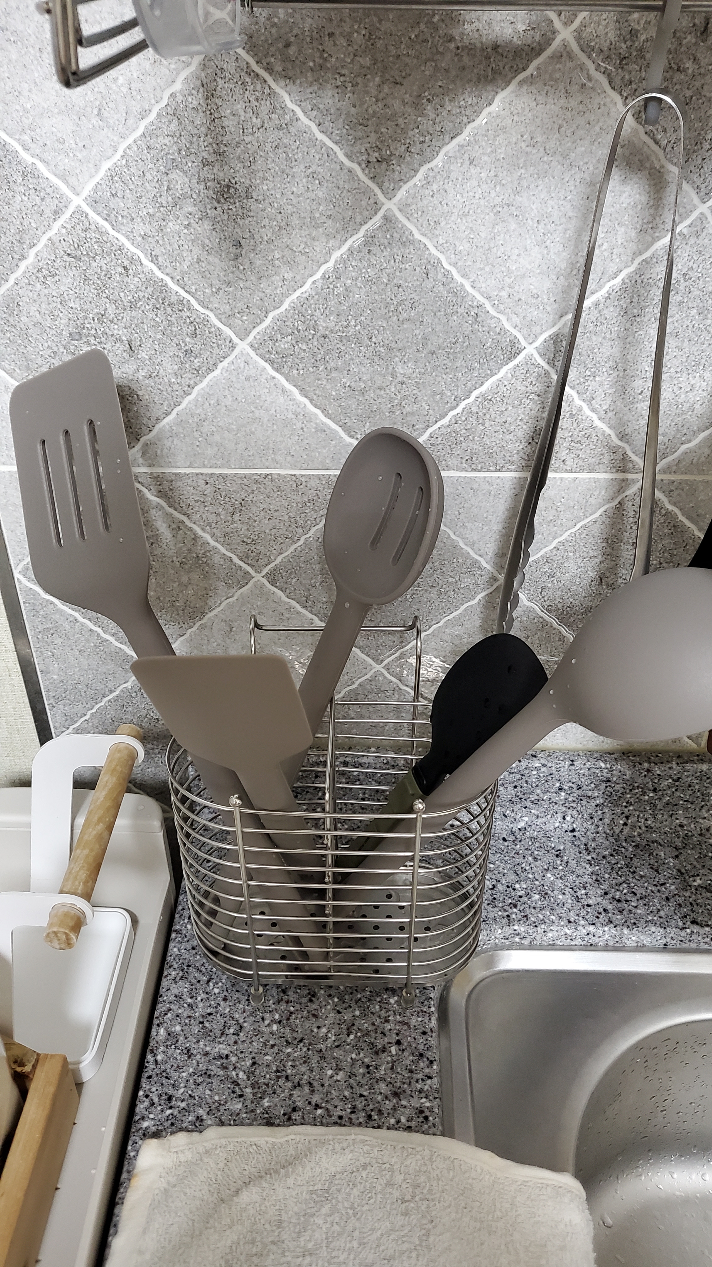 Awesome Silicone Kitchen Utensil Set (4-Piece) user photo