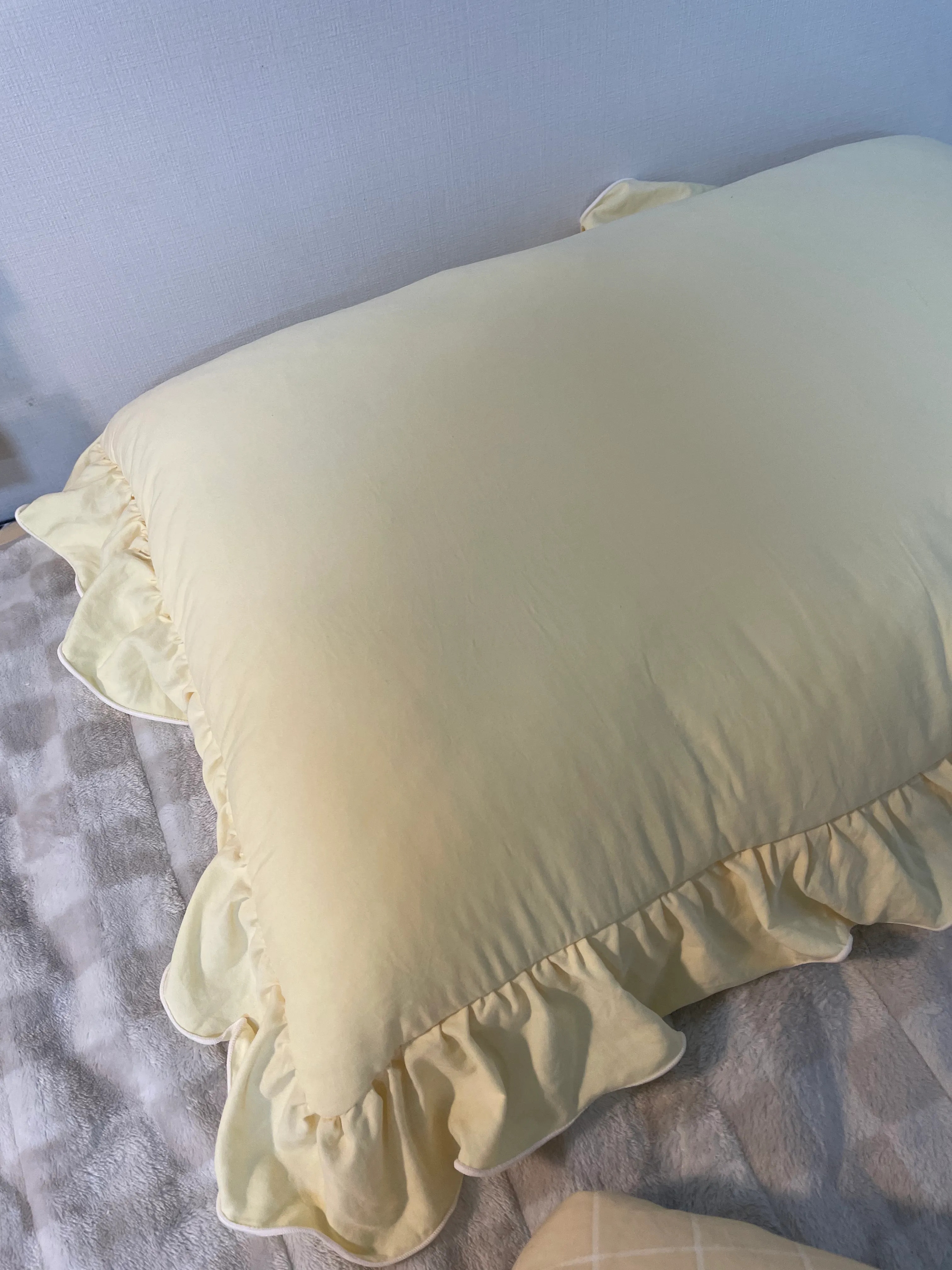 Soft Mood Hotel Frill Pillowcase user photo