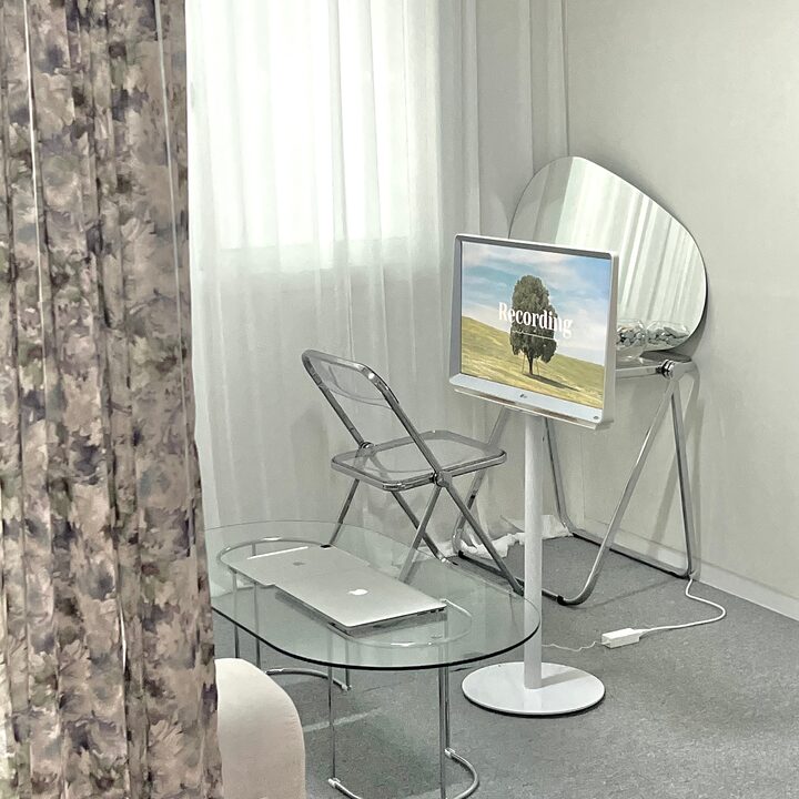 short form carousel card thumbnail