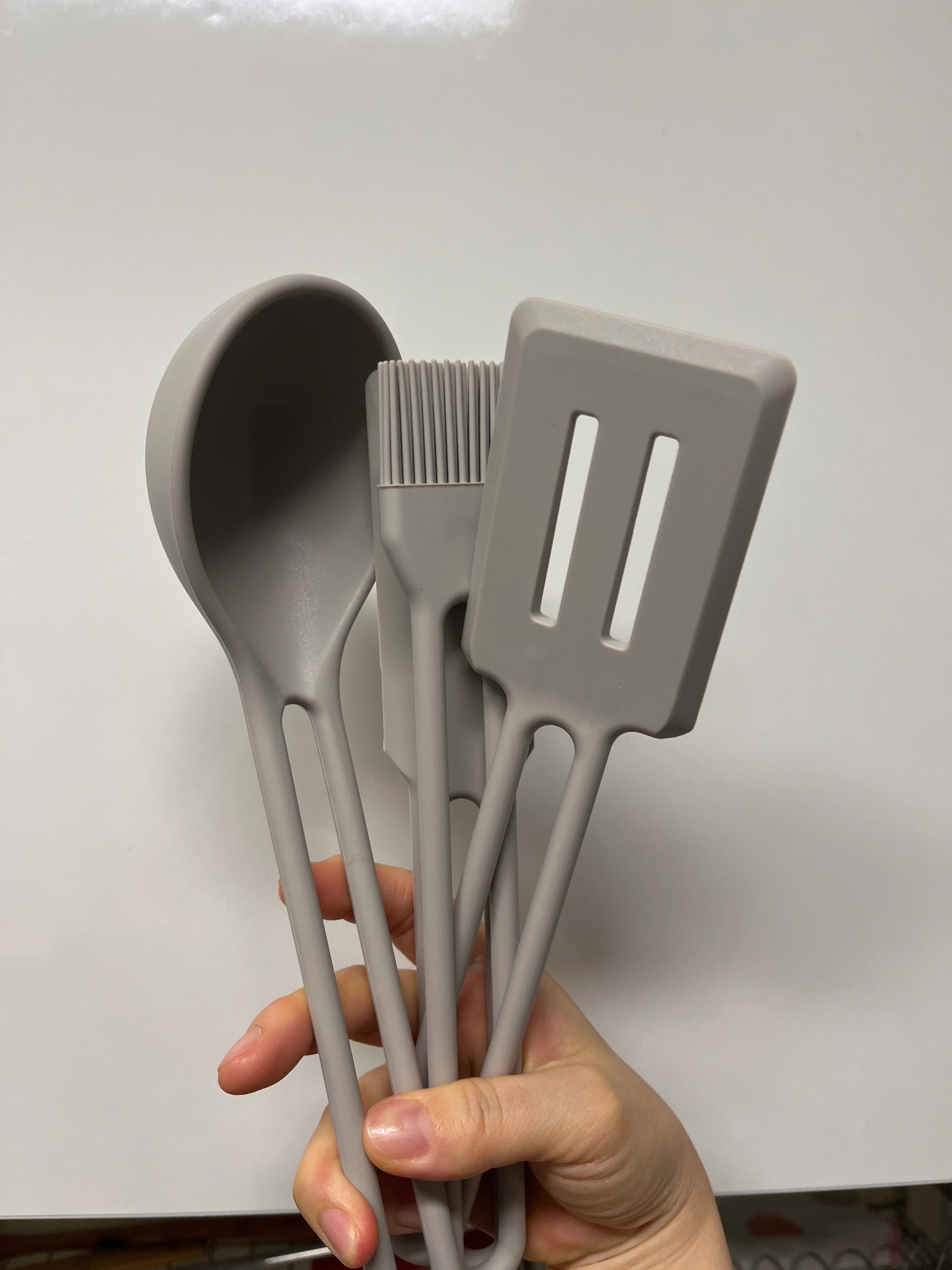 Awesome Silicone Kitchen Utensil Set (4-Piece) user photo