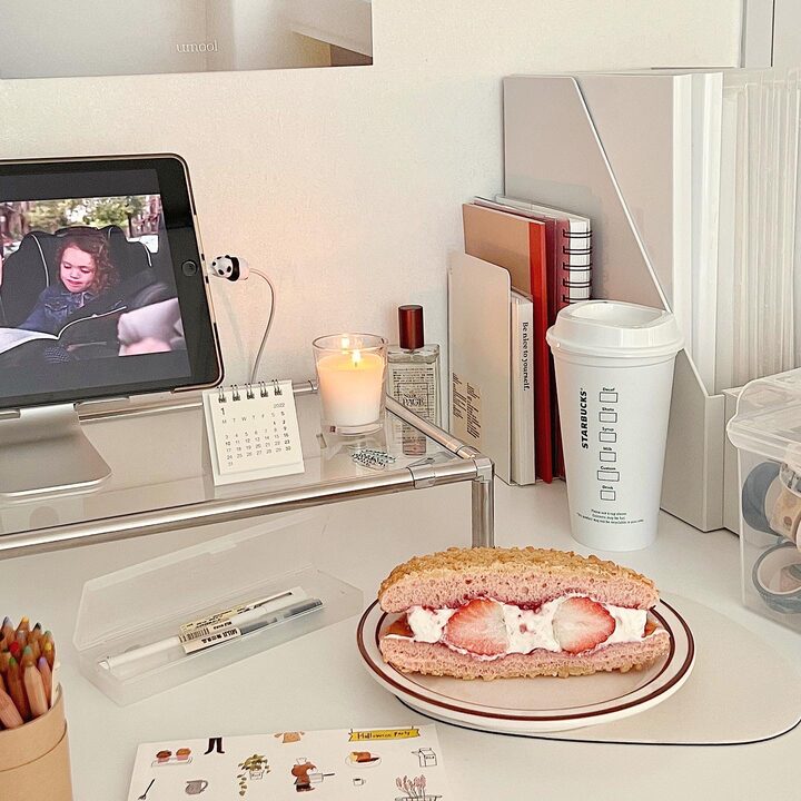 short form carousel card thumbnail