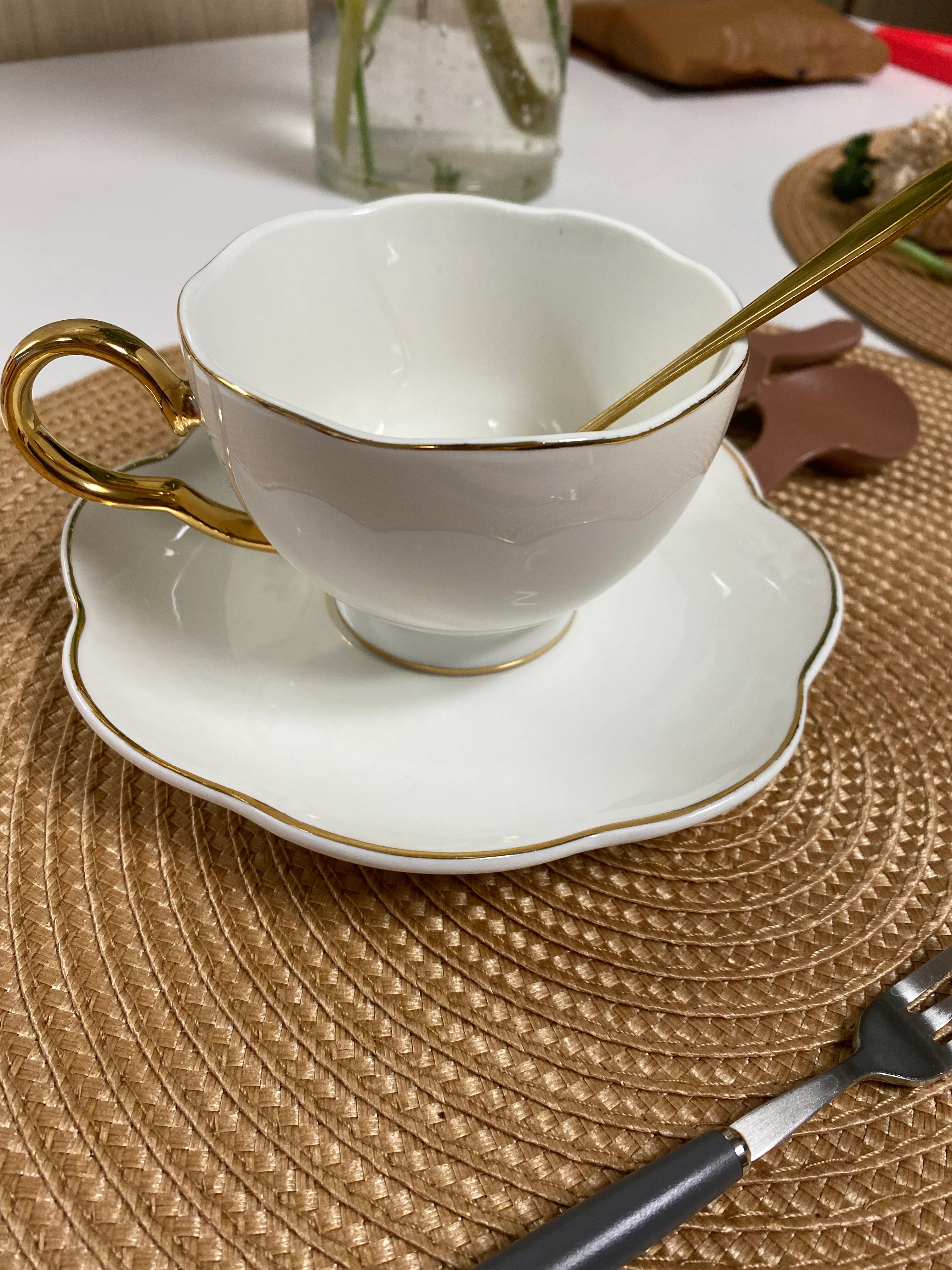 The Gold Lotus White Coffee Cup Set user photo