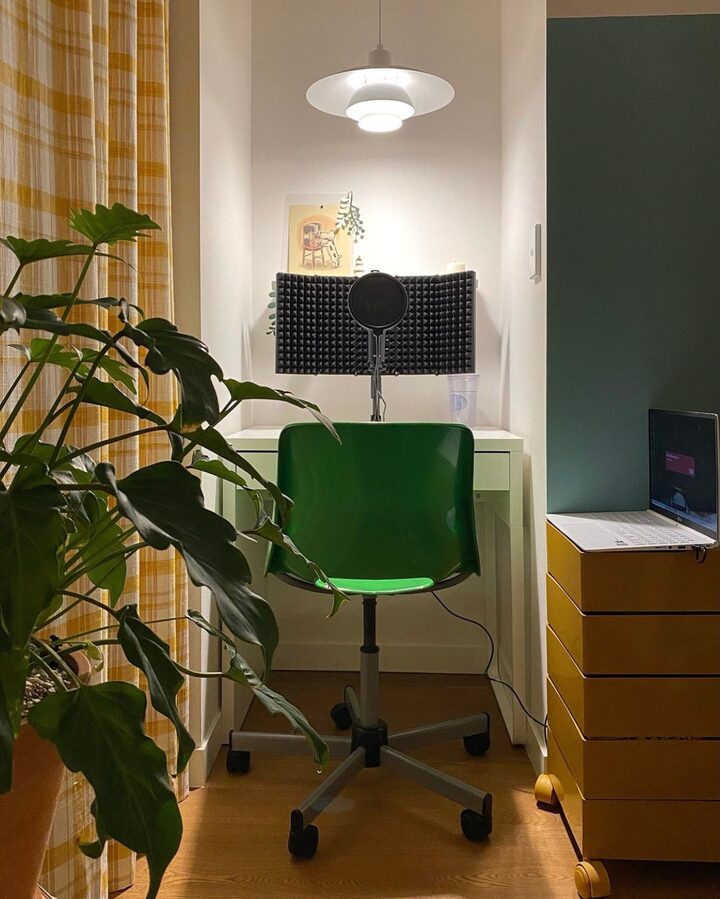 short form carousel card thumbnail