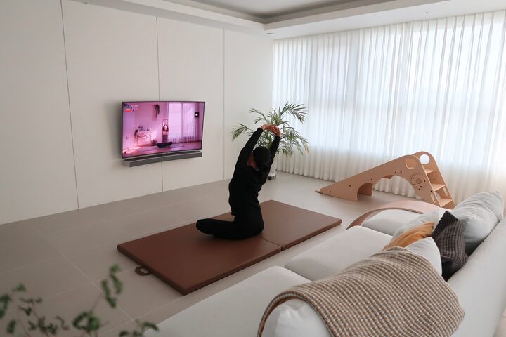 short form carousel card thumbnail