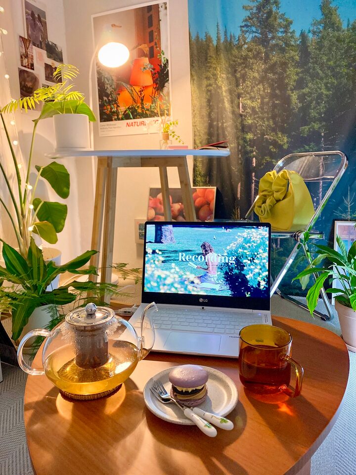 short form carousel card thumbnail