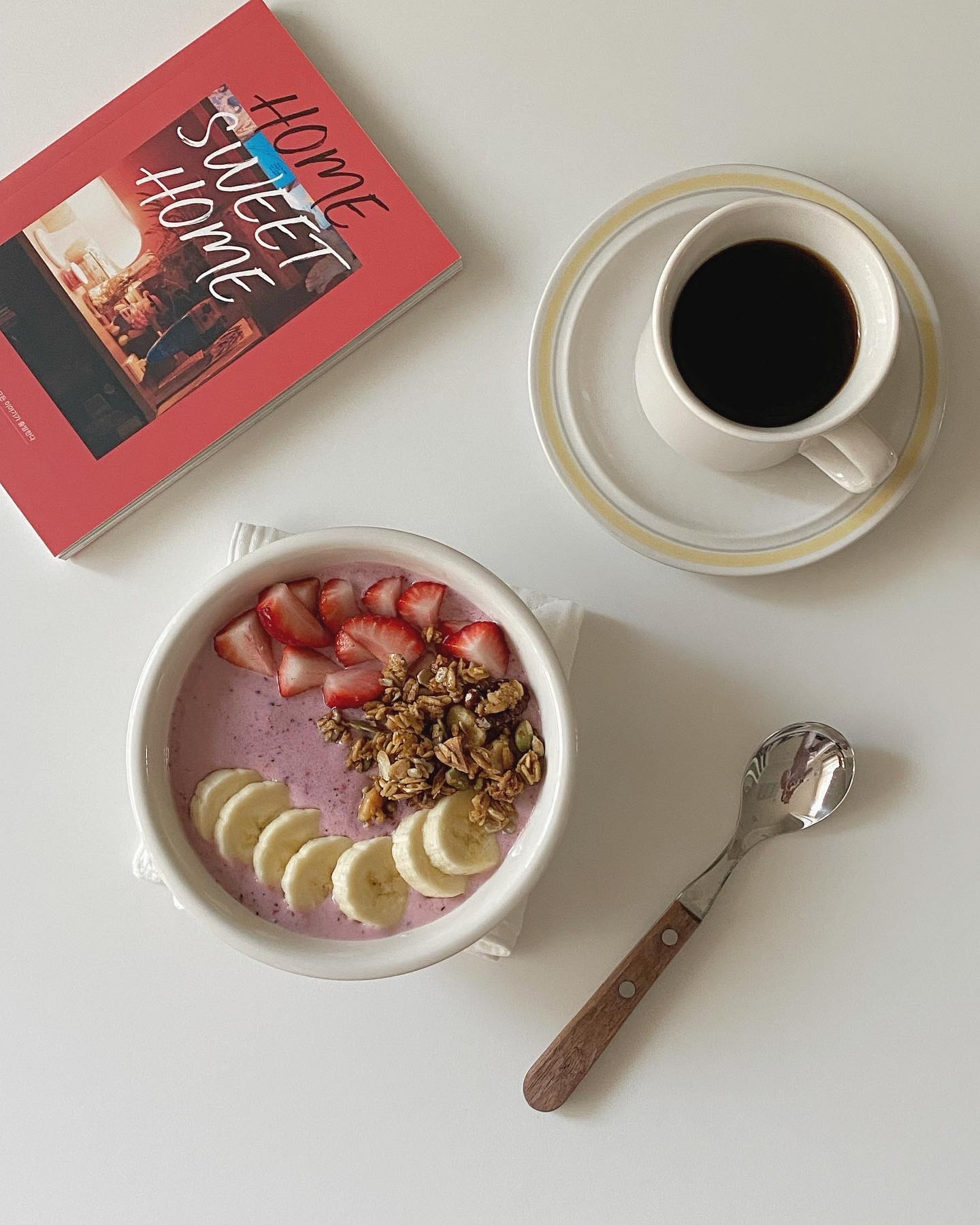Retro Rim Ceramic Bowl user photo