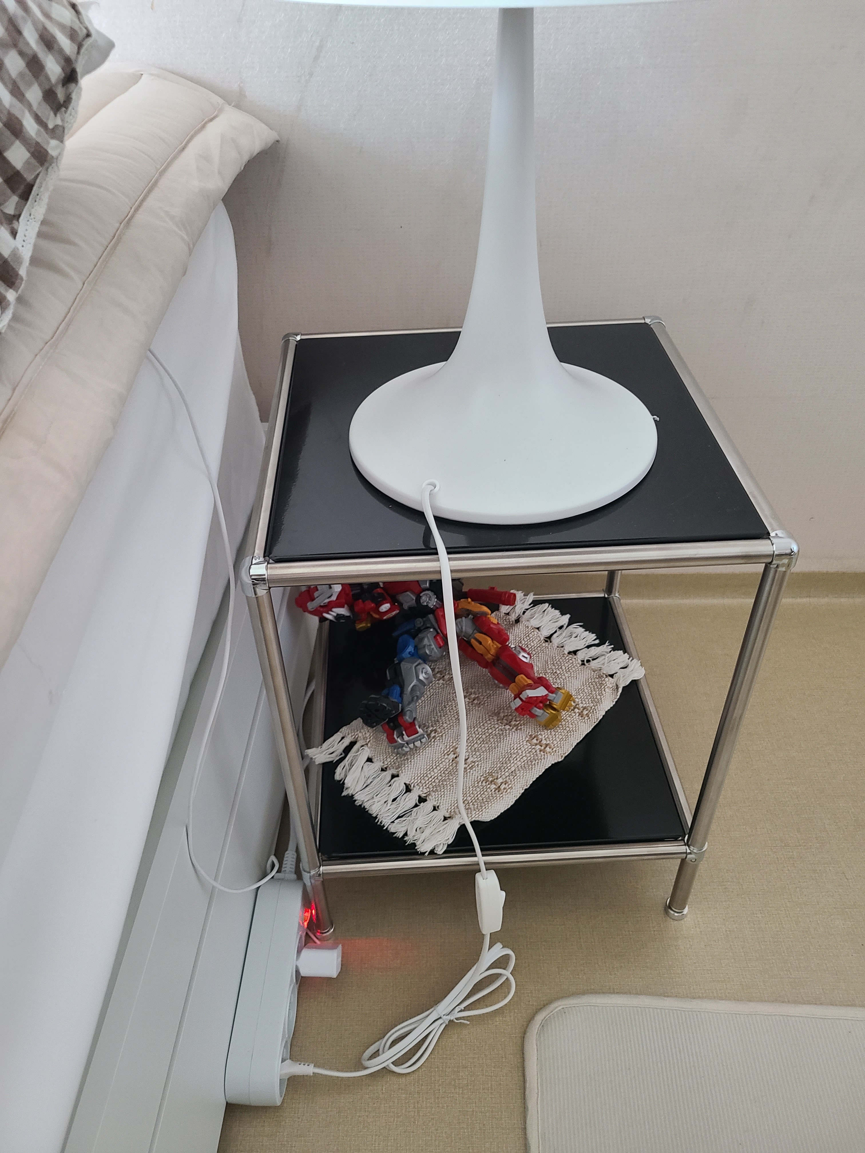 2 Tier Sqaure DIY Modular Storage Side Table user photo