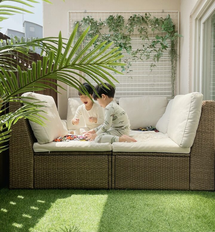 short form carousel card thumbnail