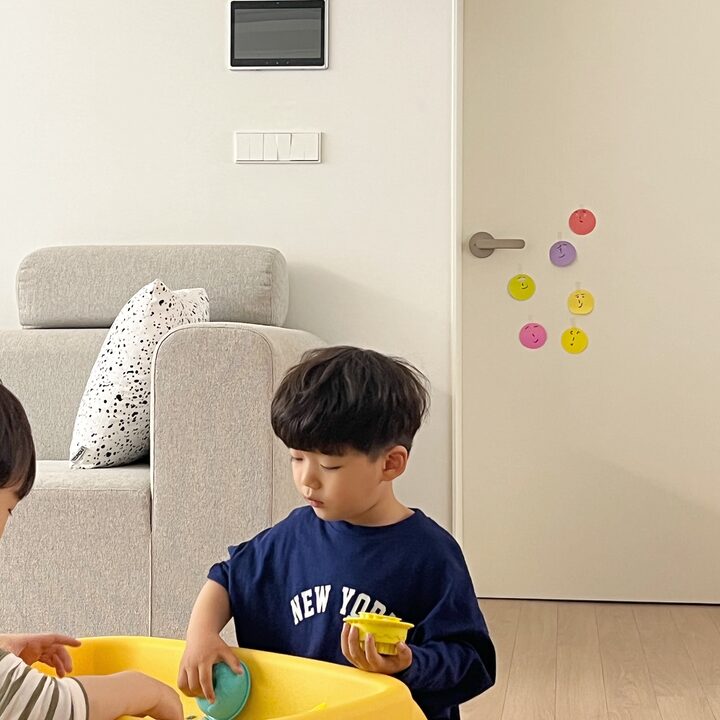 short form carousel card thumbnail