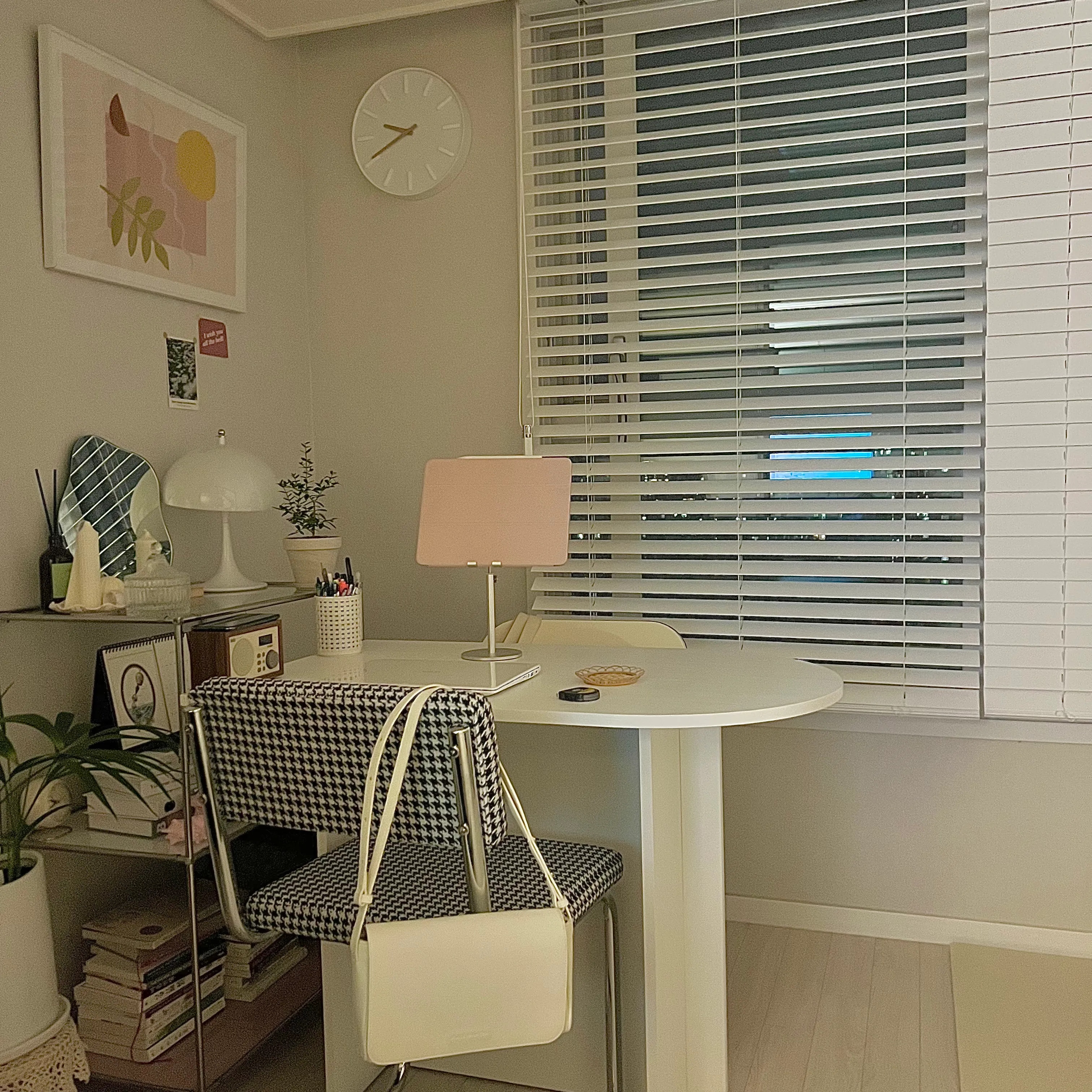 Semi-Oval Dining Table user photo