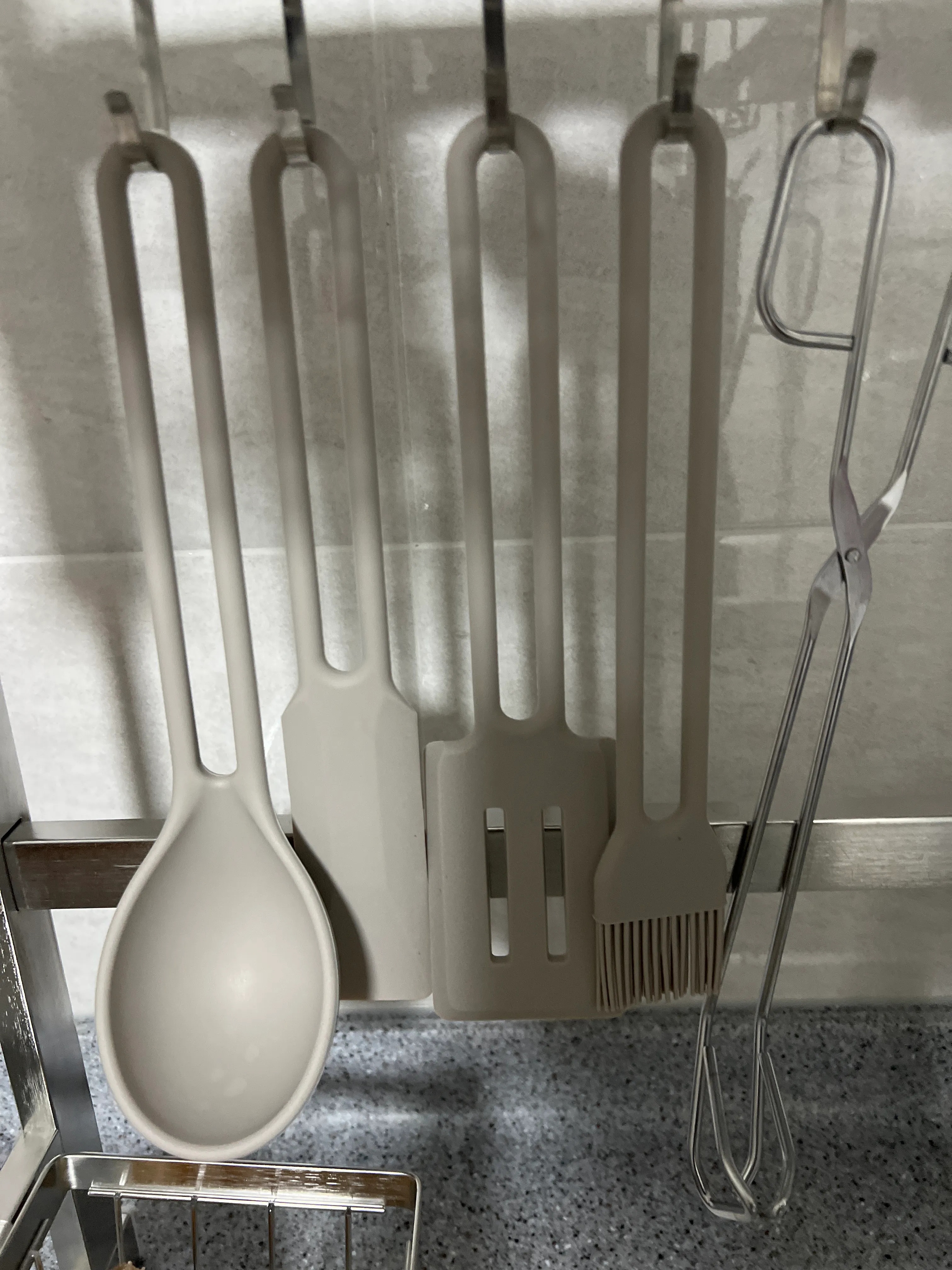 Awesome Silicone Kitchen Utensil Set (4-Piece) user photo