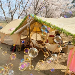 저희 텐트에요! DOD에이텐트와 히레타프로 다니고 있어요!