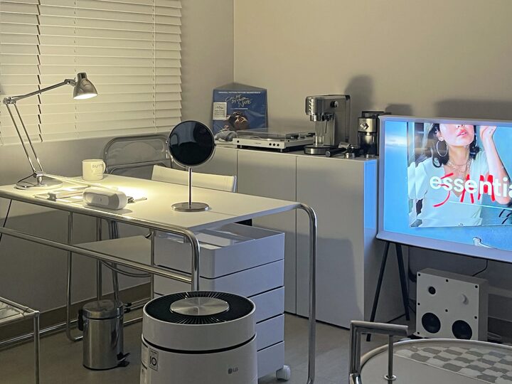 short form carousel card thumbnail