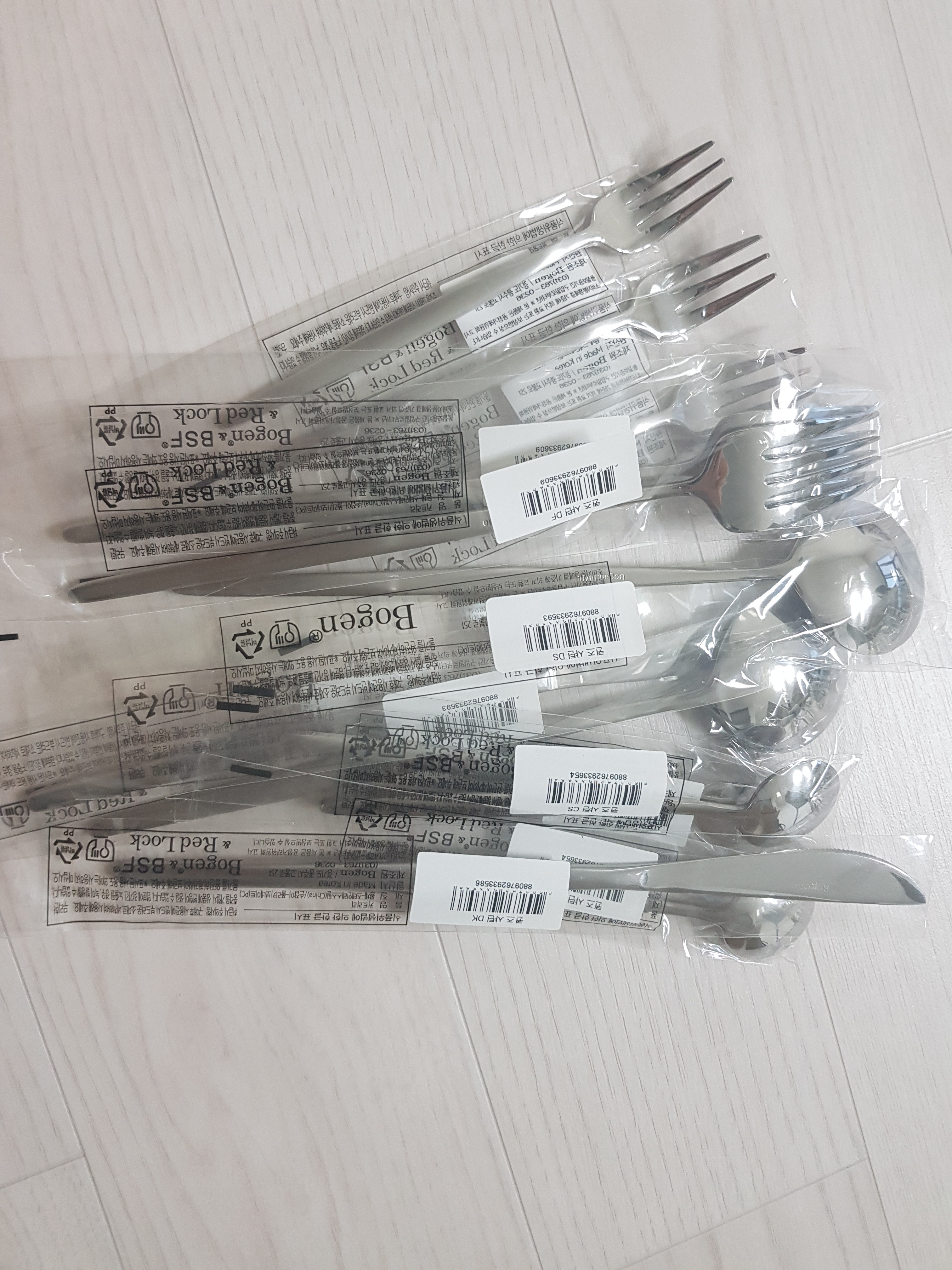 Queens Cutlery Dinner Set (3-Piece) user photo