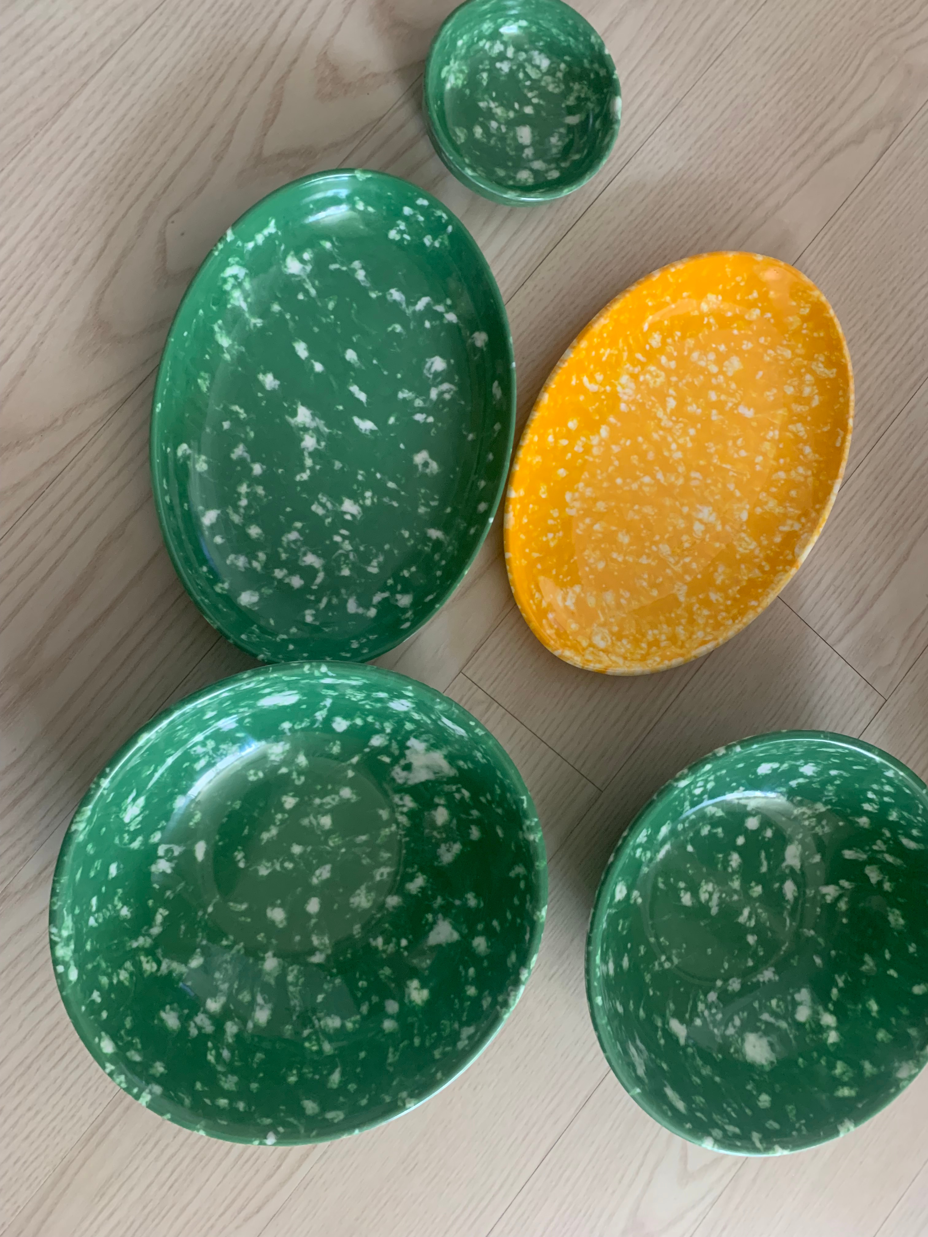 Retro Korean Noodle Bowl user photo