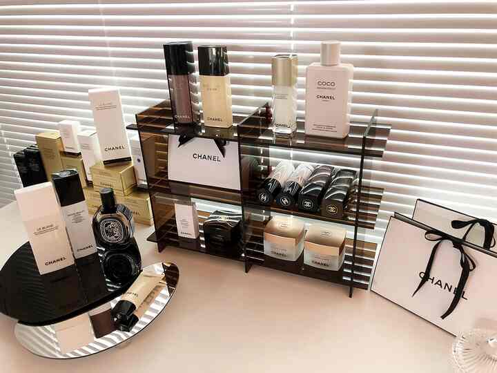 アクリル アクセサリートレイを使ったコーディネート 2