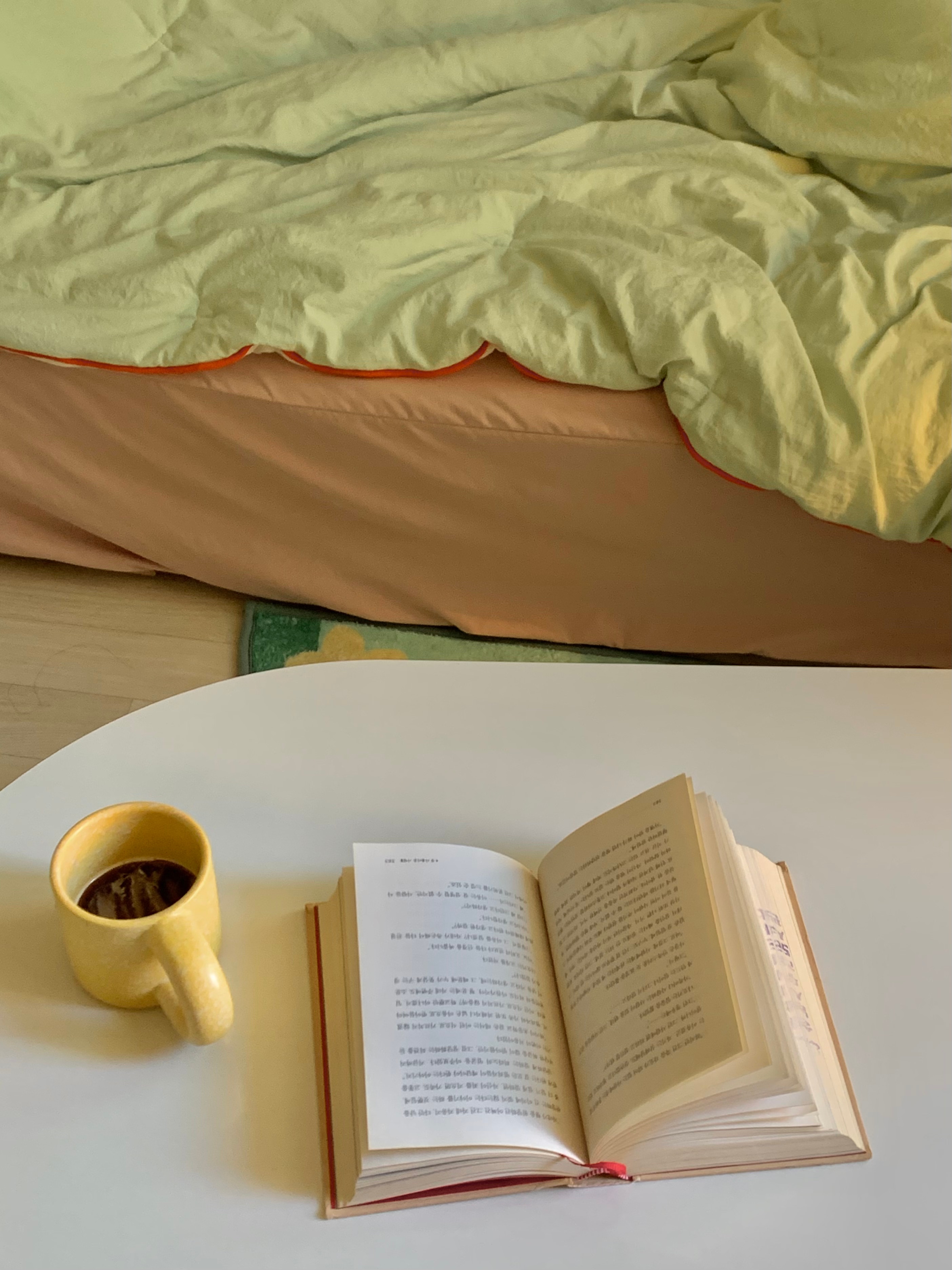 Soft Edge Folding Low Table user photo