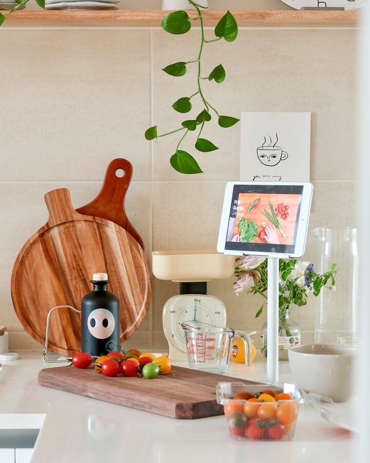 short form carousel card thumbnail