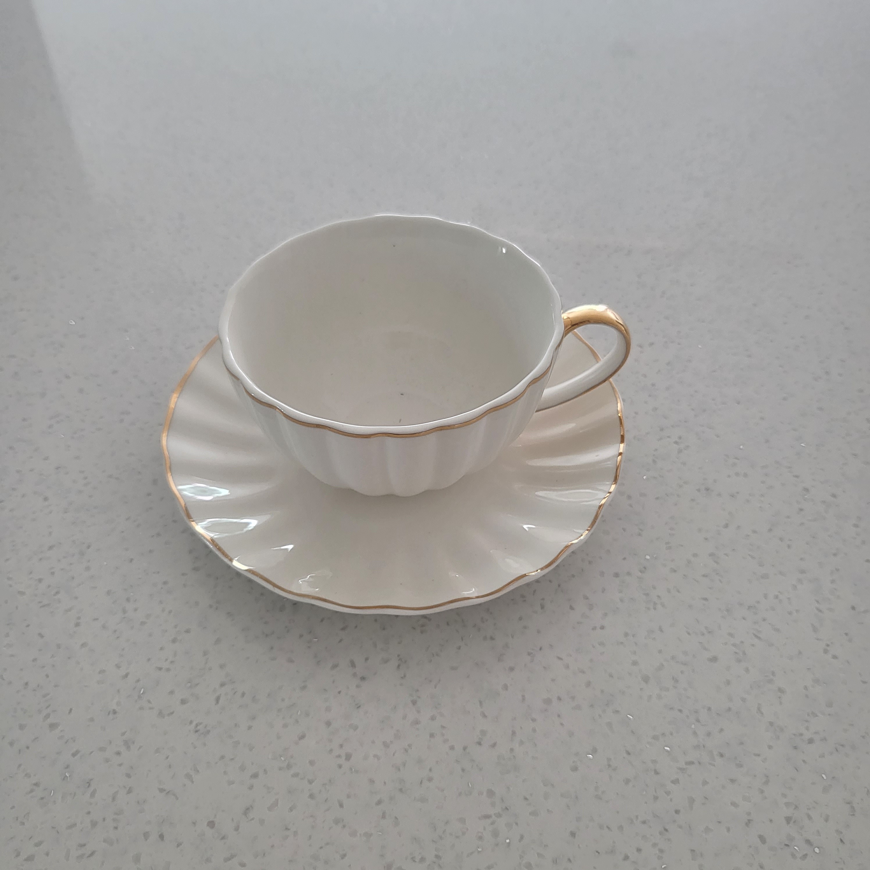 The Gold Lotus White Coffee Cup Set user photo