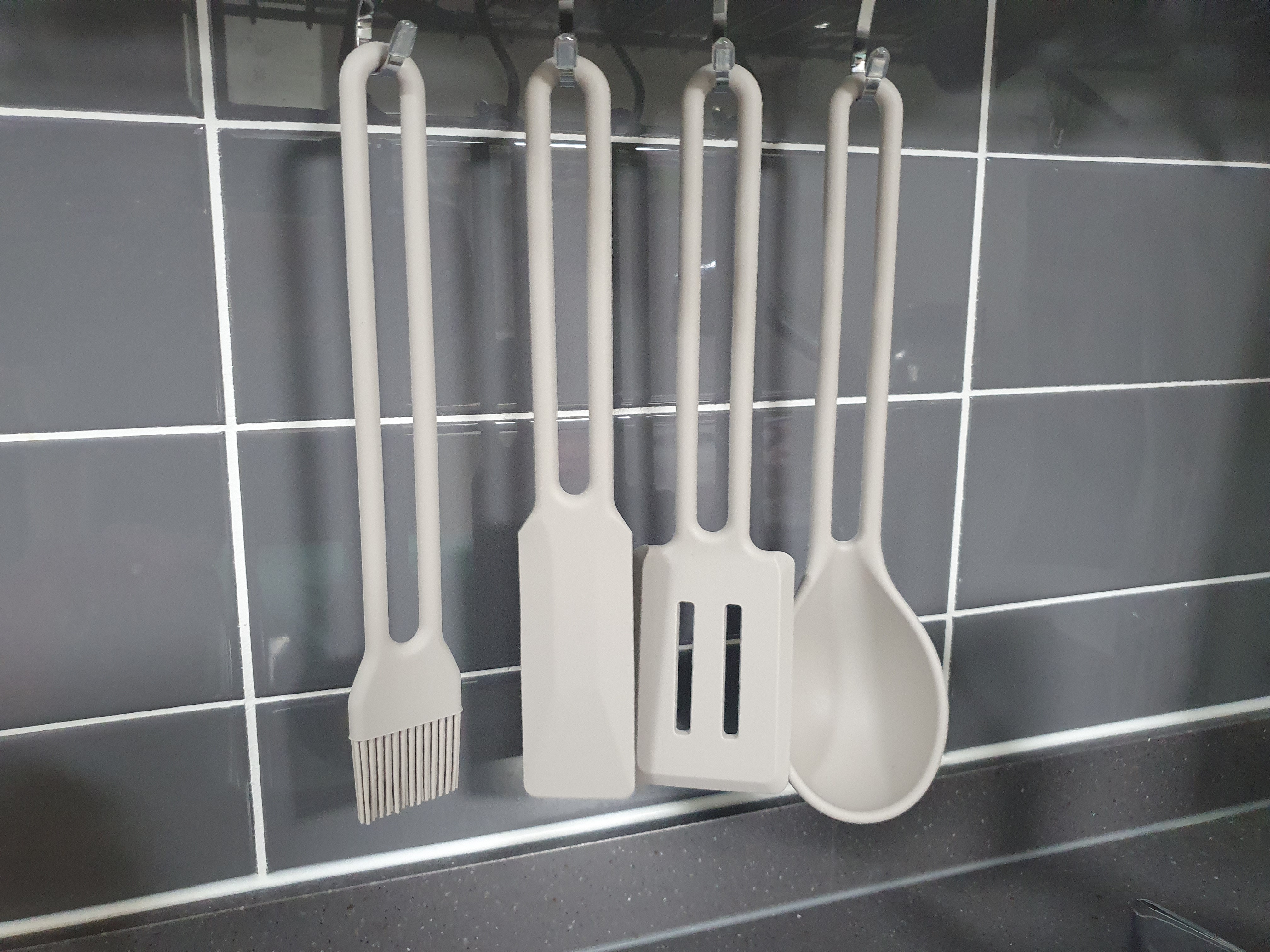 Awesome Silicone Kitchen Utensil Set (4-Piece) user photo