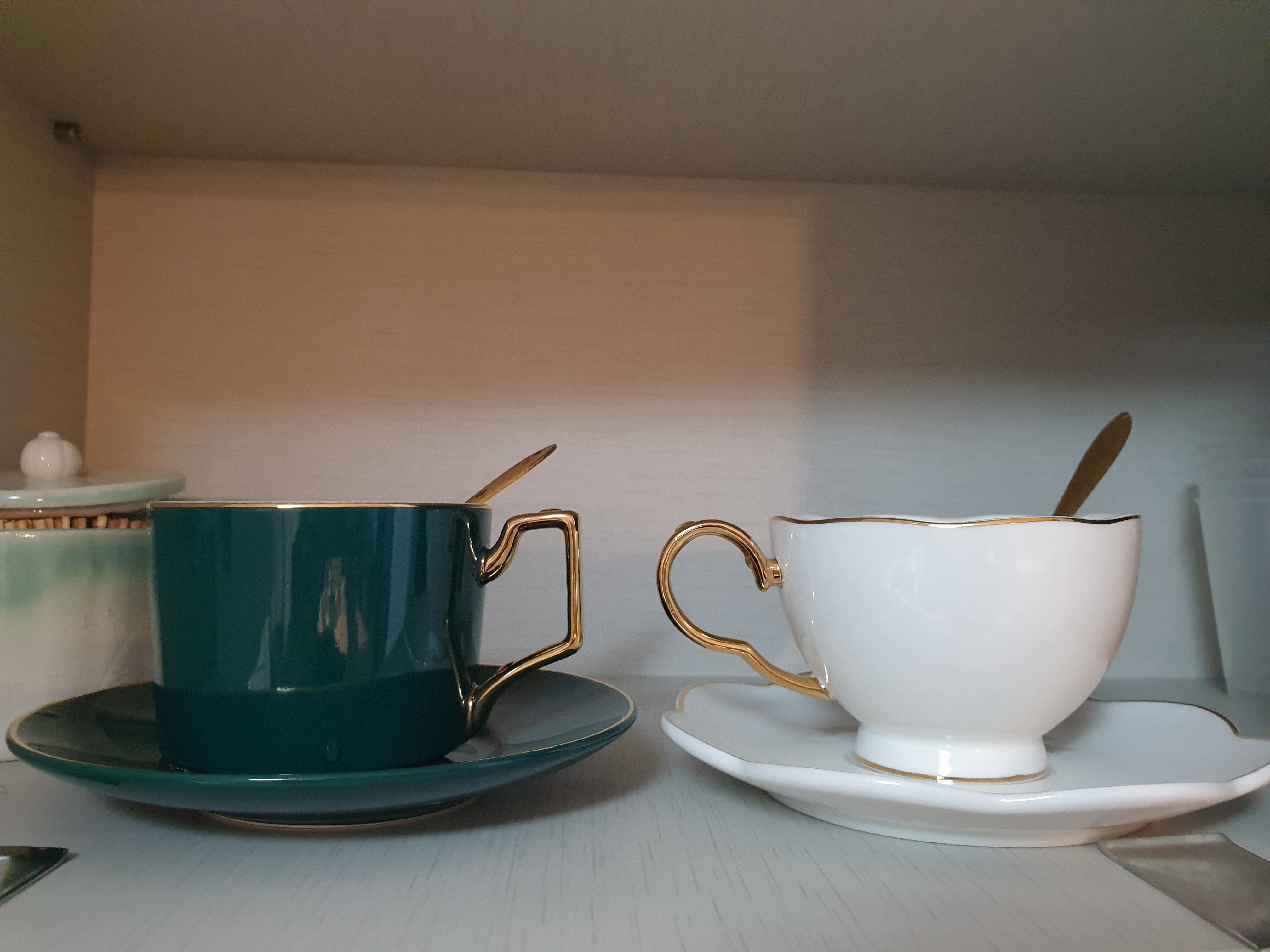 The Gold Lotus White Coffee Cup Set user photo