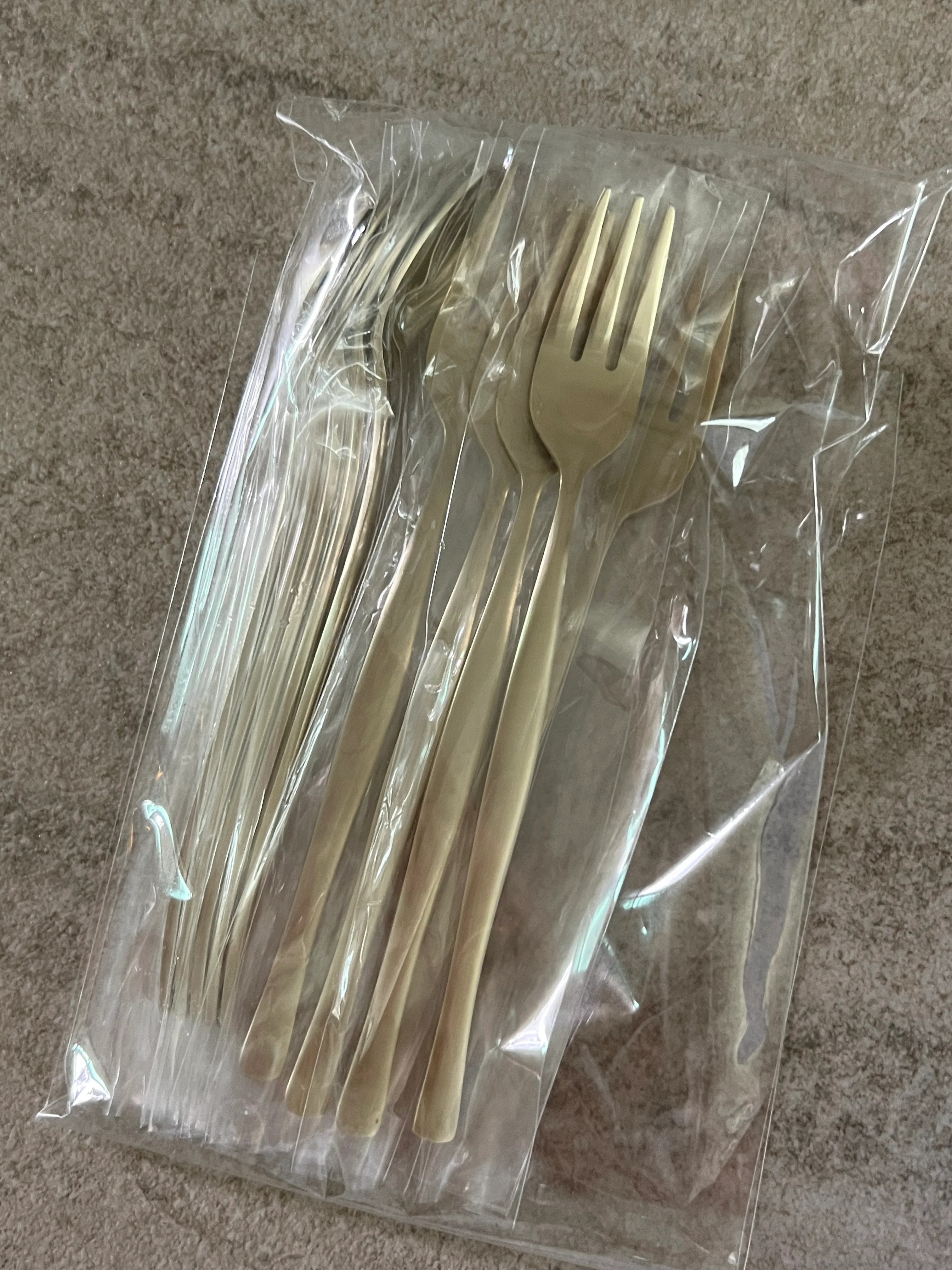 Satin Gold Dessert Cutlery 10-Piece Set user photo