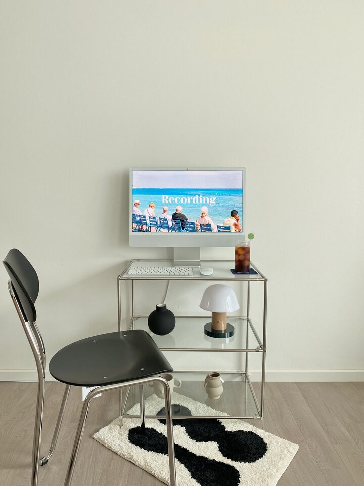 short form carousel card thumbnail