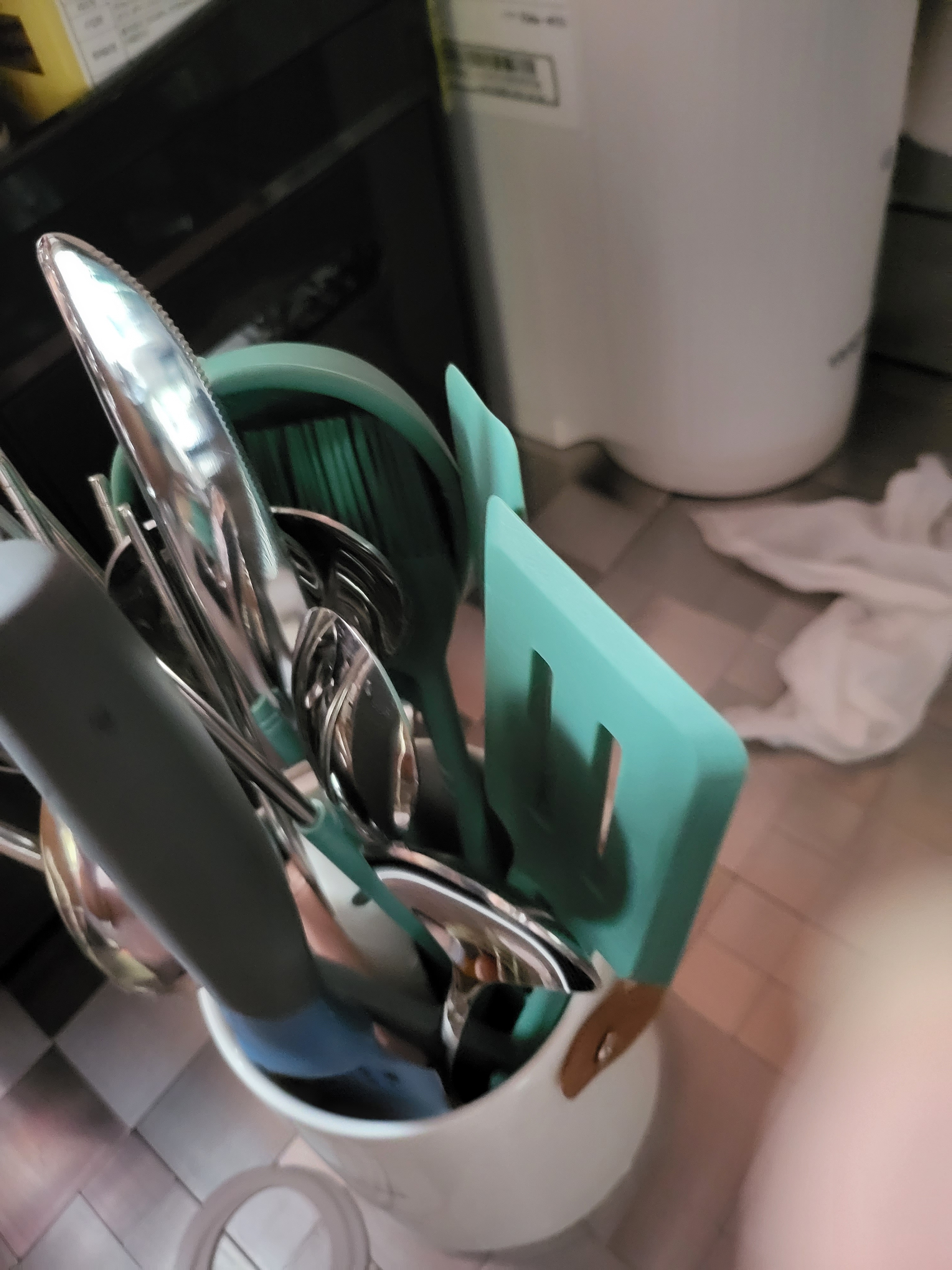 Awesome Silicone Kitchen Utensil Set (4-Piece) user photo