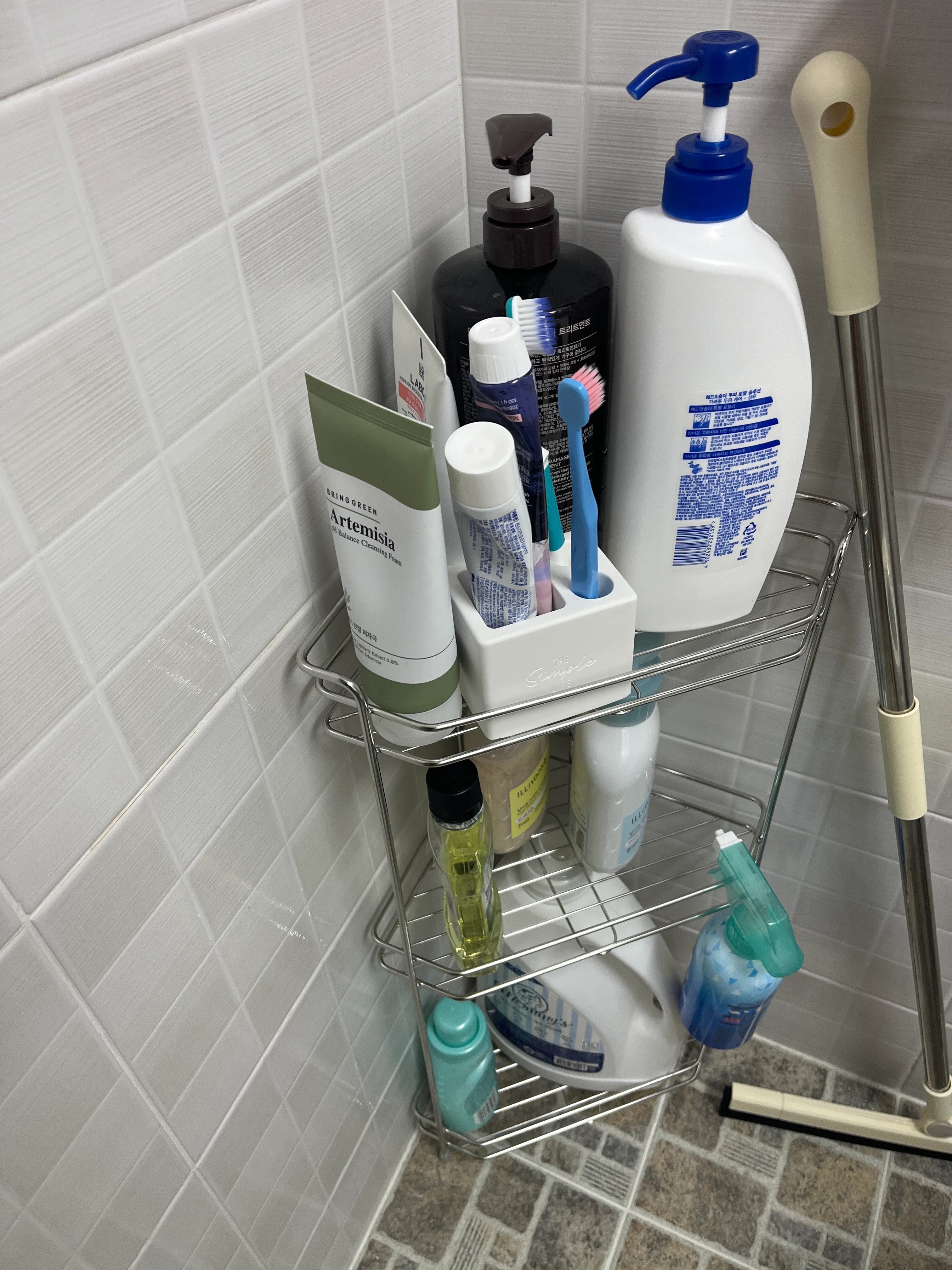3-Tier Stainless Steel Bathroom Corner Shelf user photo