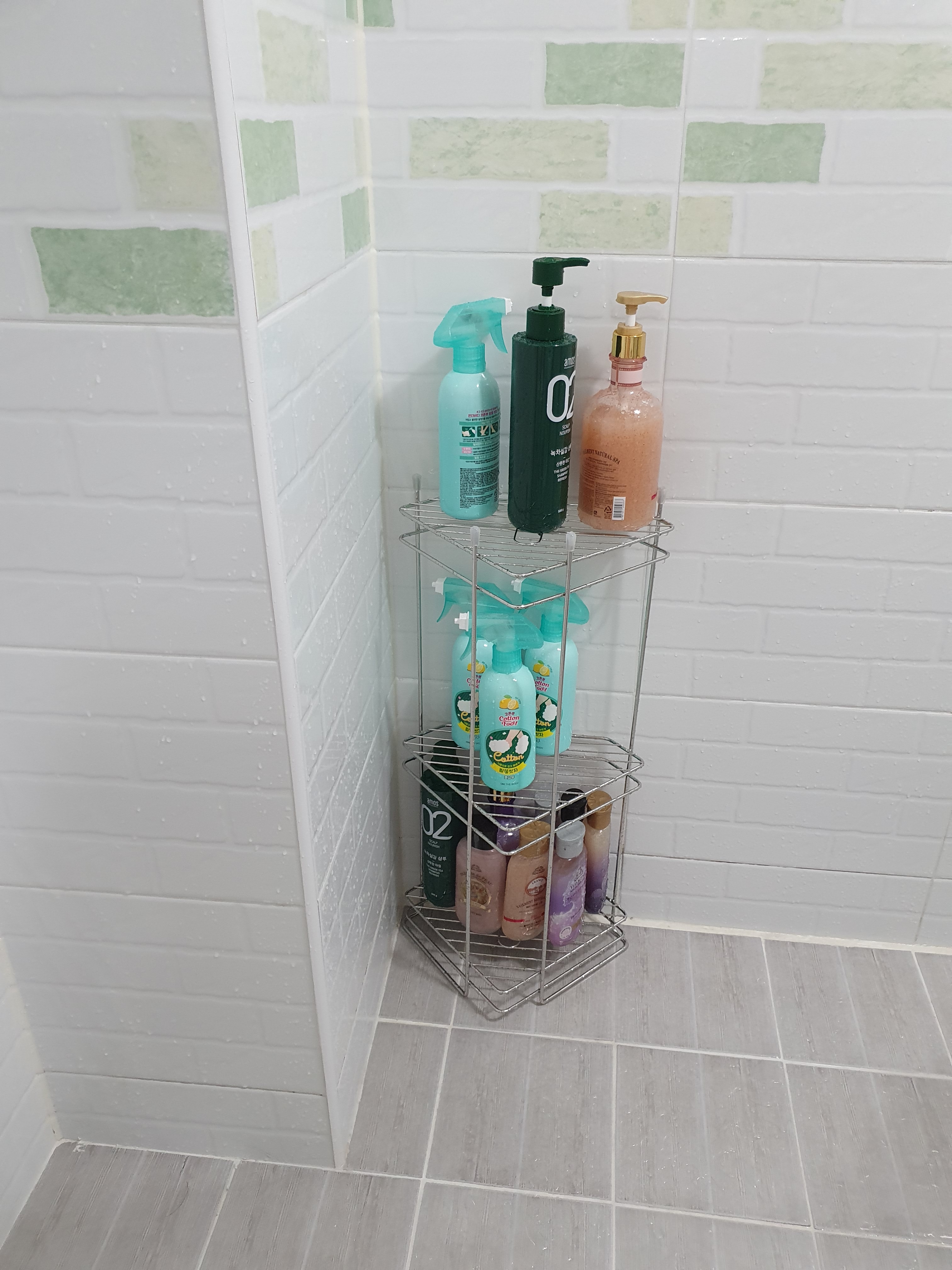 3-Tier Stainless Steel Bathroom Corner Shelf user photo