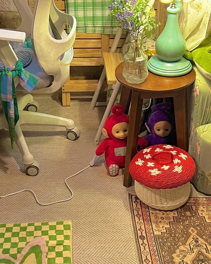 short form carousel card thumbnail