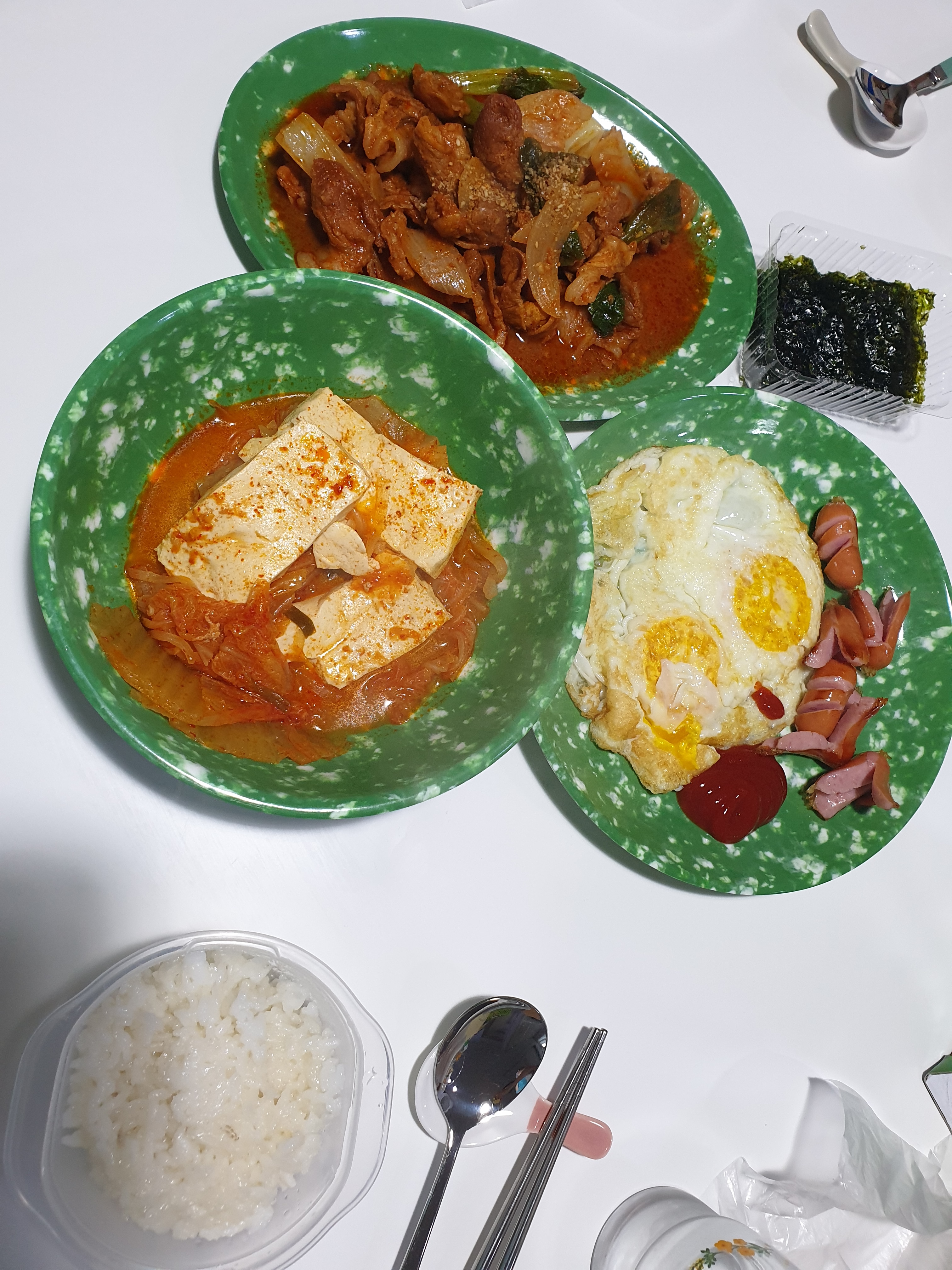 Retro Korean Noodle Bowl user photo