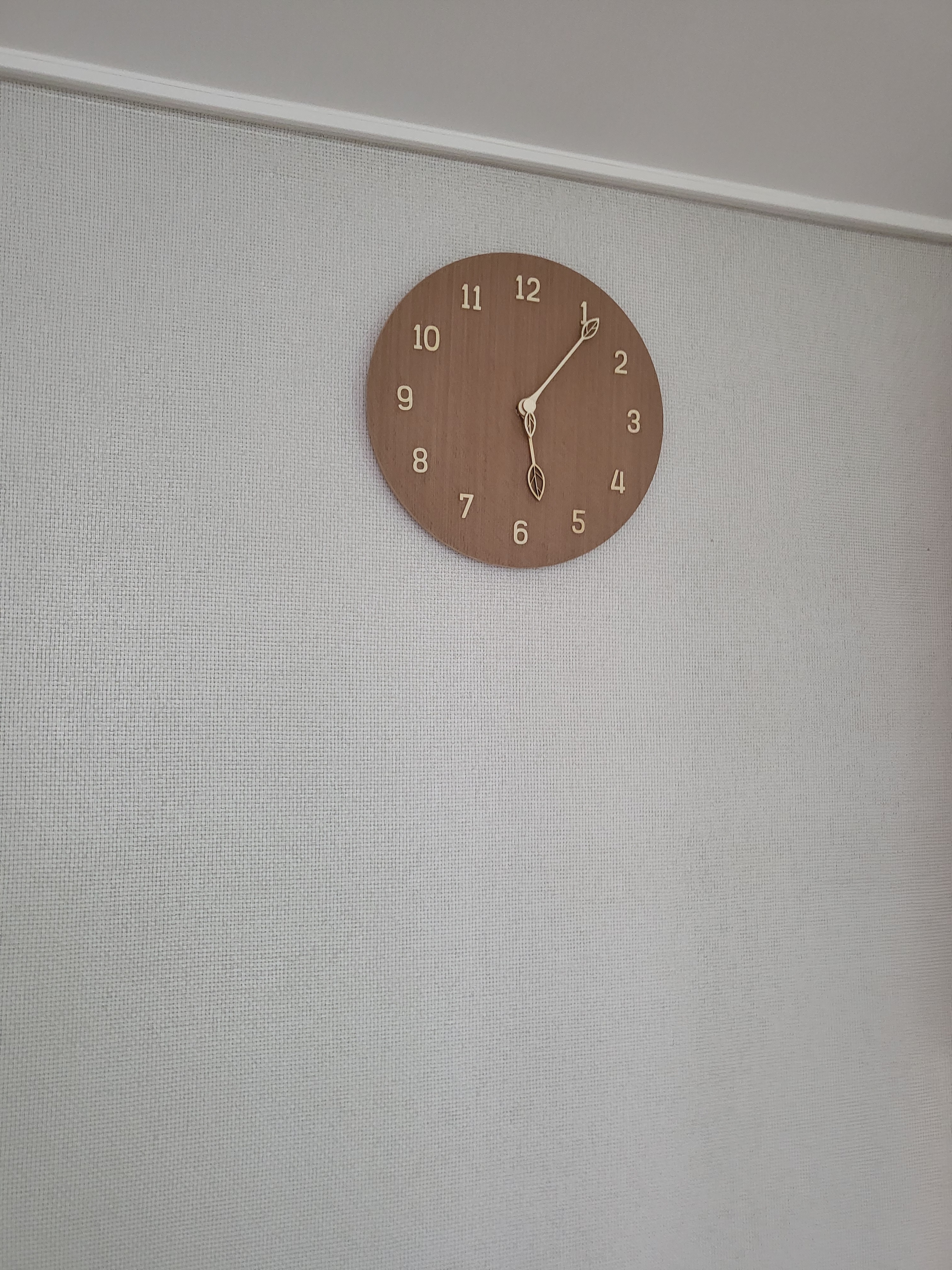 Wood Nature Leaf Wall Clock user photo