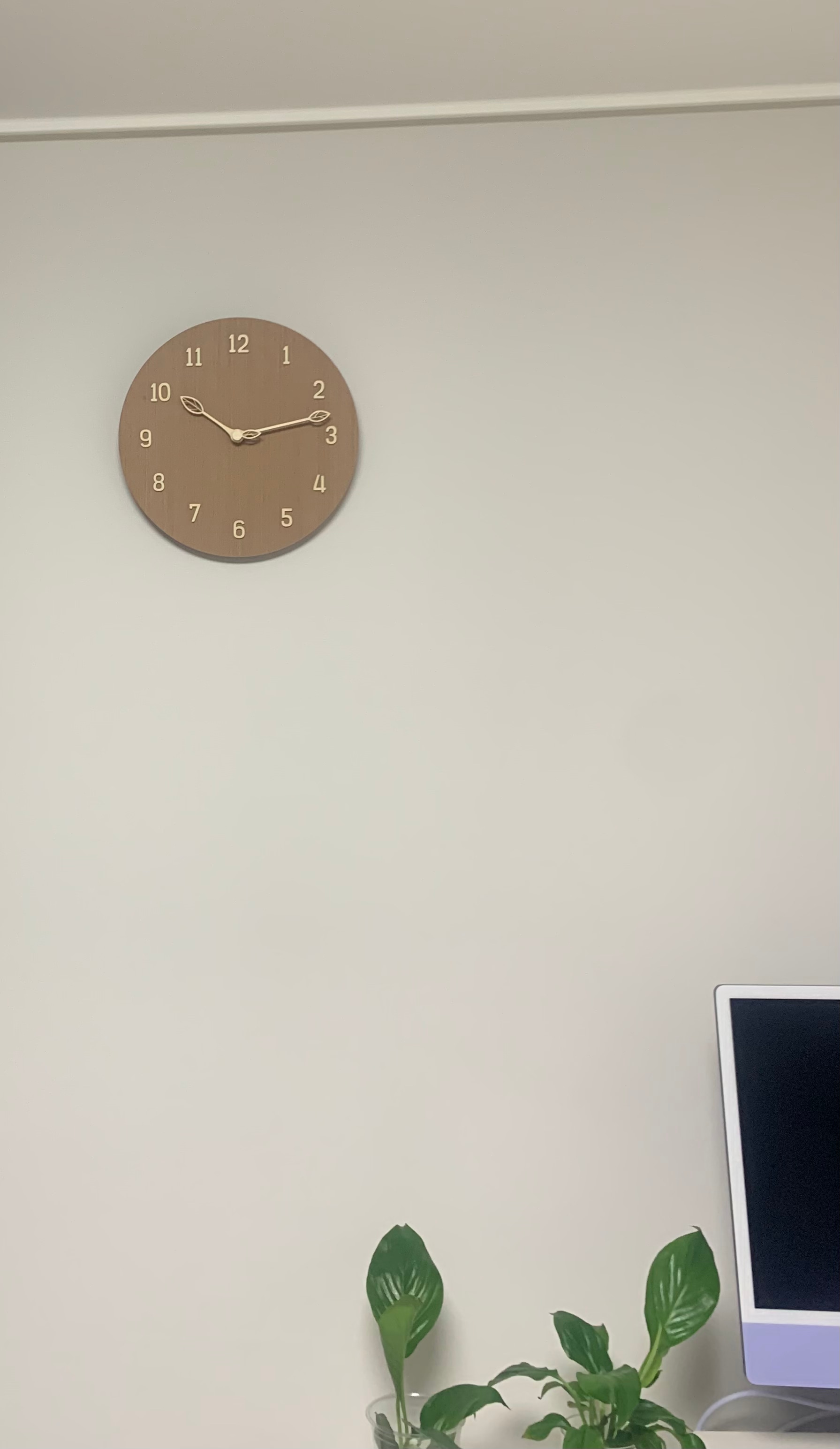 Wood Nature Leaf Wall Clock user photo