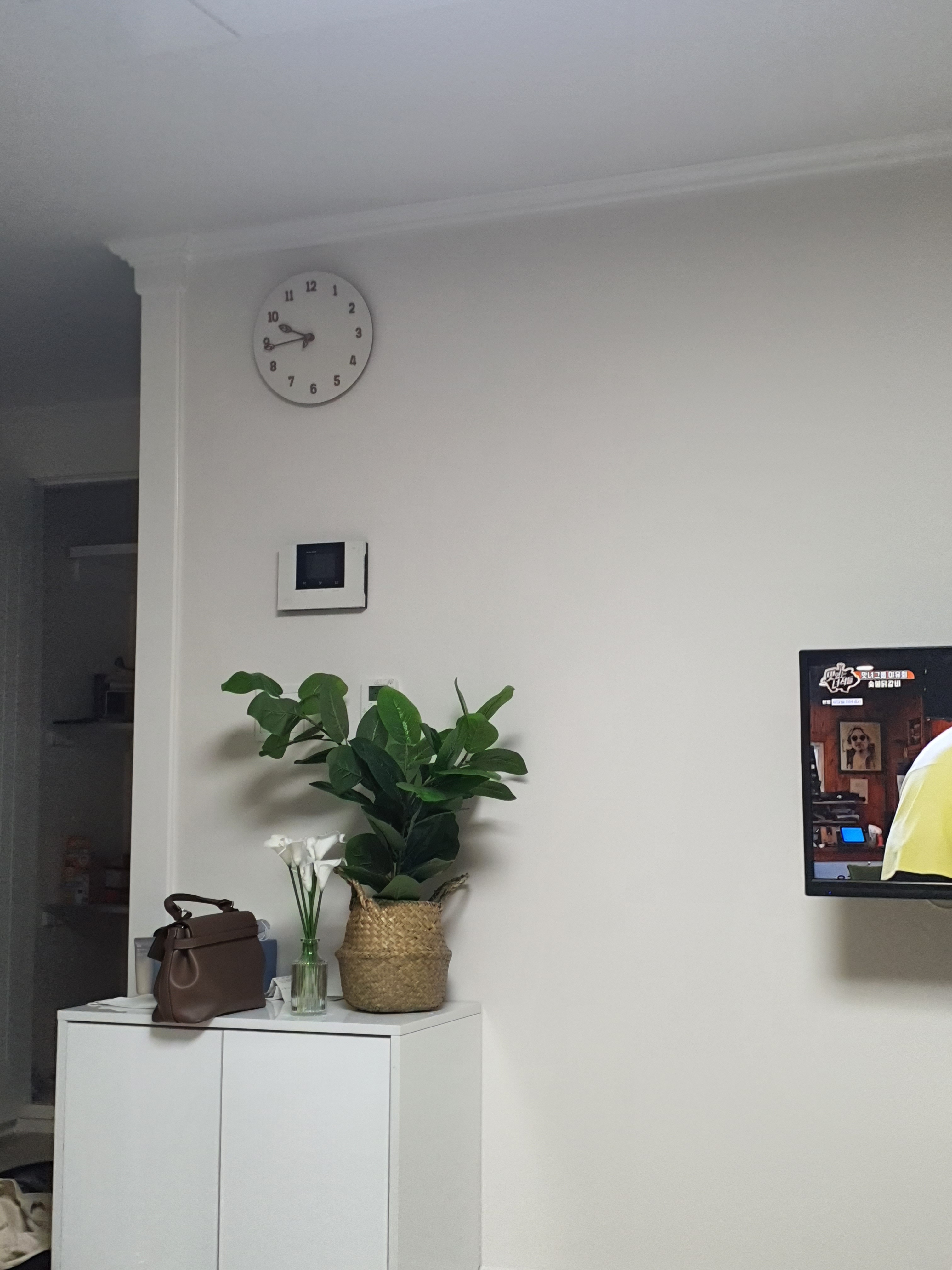 Wood Nature Leaf Wall Clock user photo