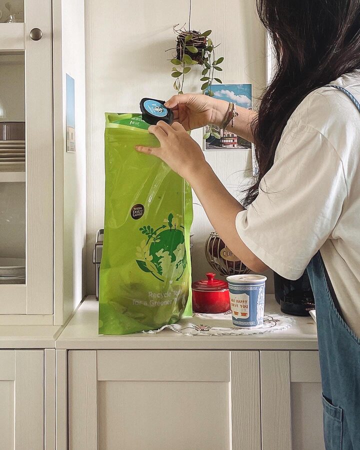 short form carousel card thumbnail