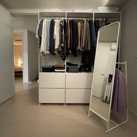 IKEA KNAPPER クナッペル スタンドミラー | 鏡・ミラー | Ohouse IKEA KNAPPER クナッペル スタンドミラー | 鏡・ミラー | Ohouse