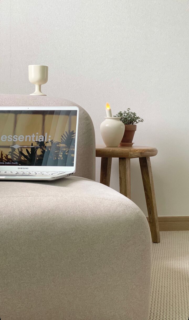 short form carousel card thumbnail