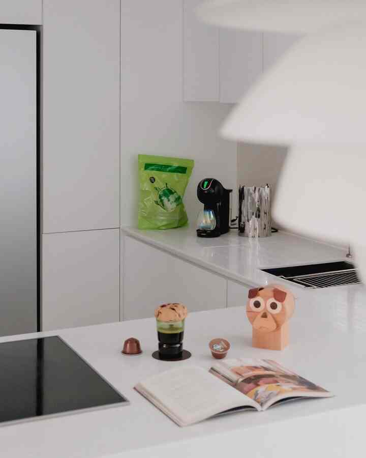 カプセルコーヒーを飲むたびに、カプセルはリサイクルゴミか一般ゴミか悩んでいましたか？🙋🏻‍♀️
⠀
こんな悩みを一度に解決してくれるドルチェグストのカプセルリサイクルプログラムを紹介してみますよ♻️
⠀
ネソプレッソのウェブサイトでカプセル注文後にリサイクルバッグの収集を申請すると、宅配会社から家庭に訪問してリサイクルバッグを収集してくれます🚛収集されたカプセルは、他のプラスチックの原料としてリサイクルされると言うので、本当に特色です！

「二番目の地球はない」という言葉のように環境まで考えるドルチェグストのおかげで、今日も気楽にコーヒータイムを楽しむ水曜日ですね🌳
⠀
みんなでさわやかな水曜日をお過ごしください-:)*
⠀